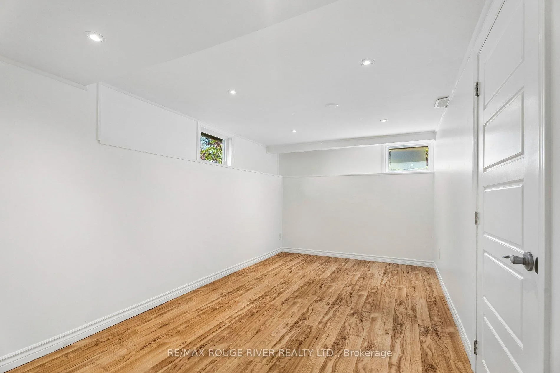 Photo 27 of 20 Lorne Street, Georgina, Sutton & Jackson's Point — HOMEH