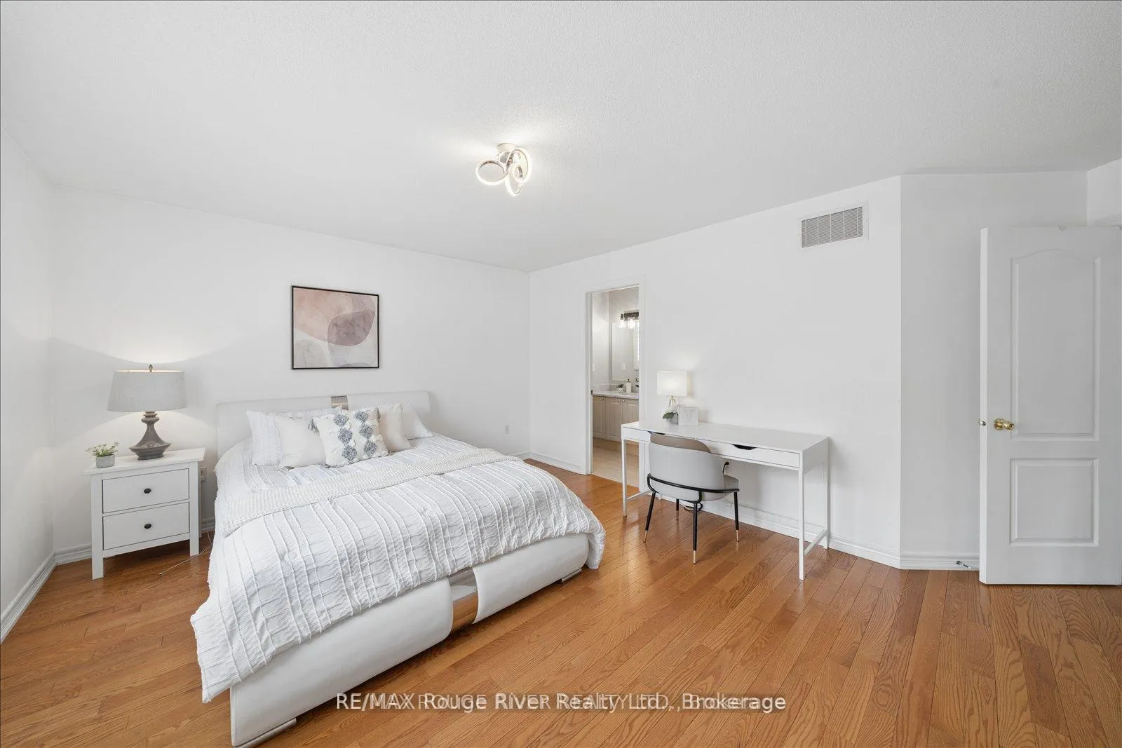 Photo 33 of 77 Joshua Boulevard, Whitby, Brooklin — HOMEH