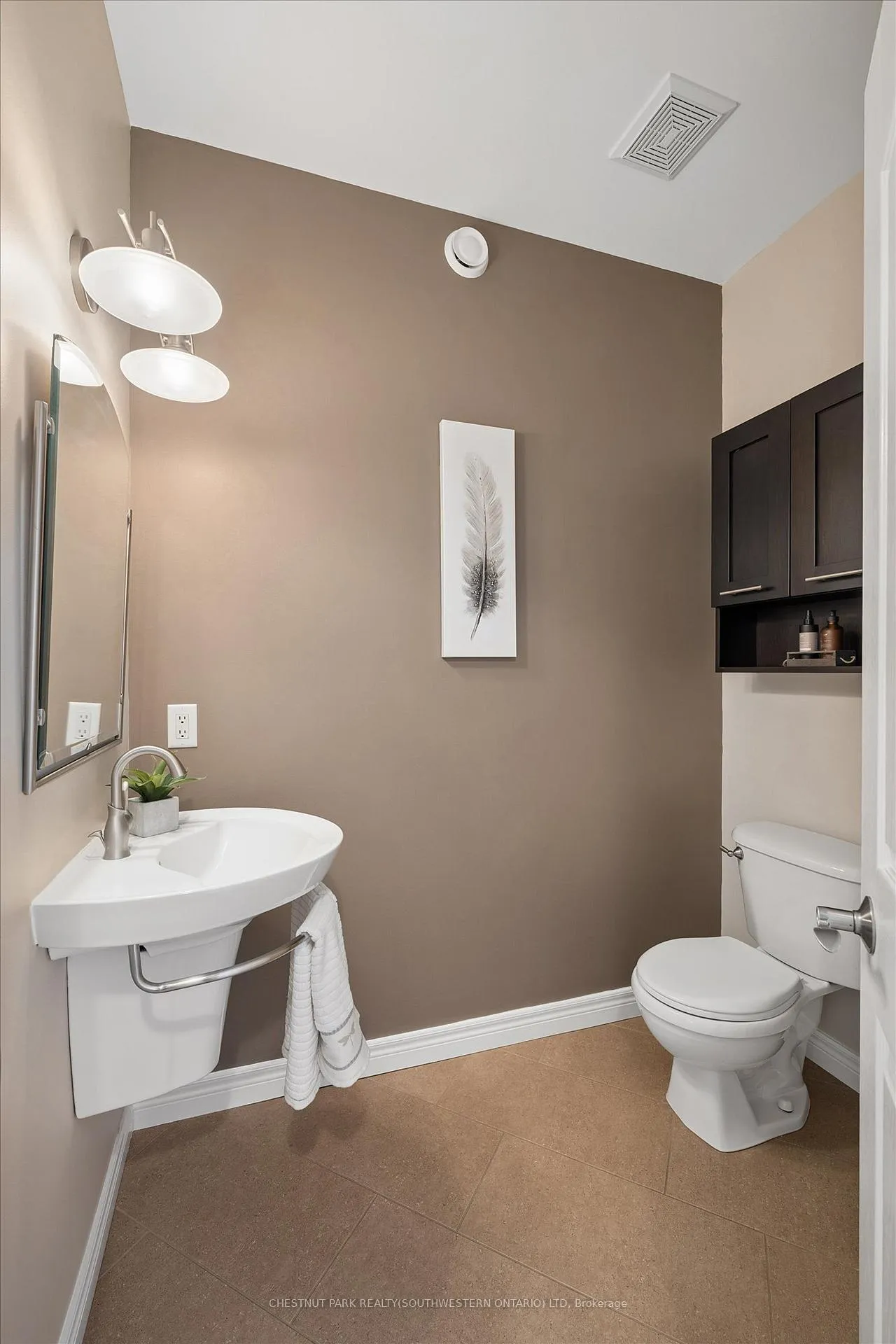 Photo 10 of 697 Breakwater Crescent, Waterloo — HOMEH