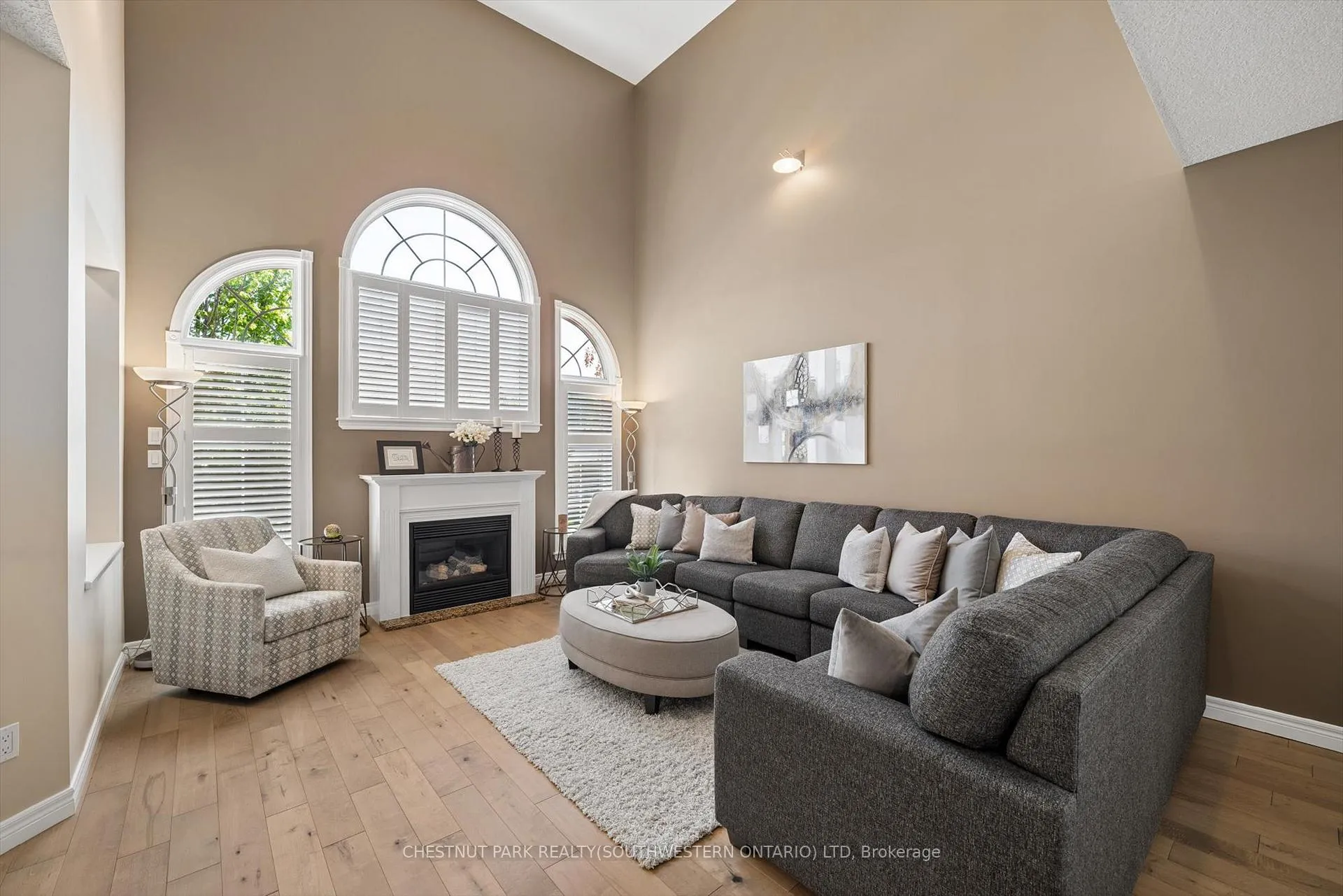 Photo 11 of 697 Breakwater Crescent, Waterloo — HOMEH