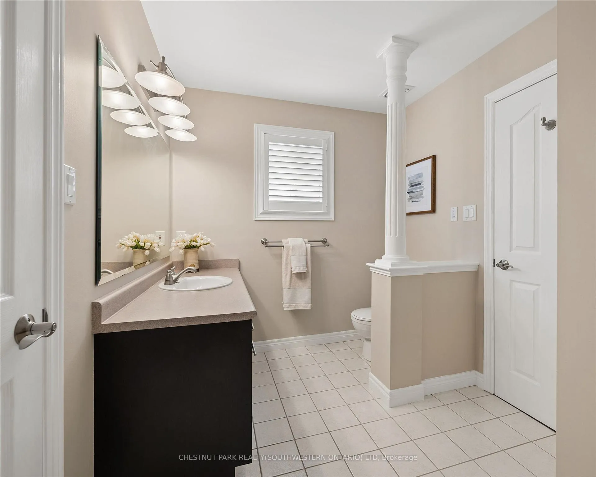 Photo 31 of 697 Breakwater Crescent, Waterloo — HOMEH