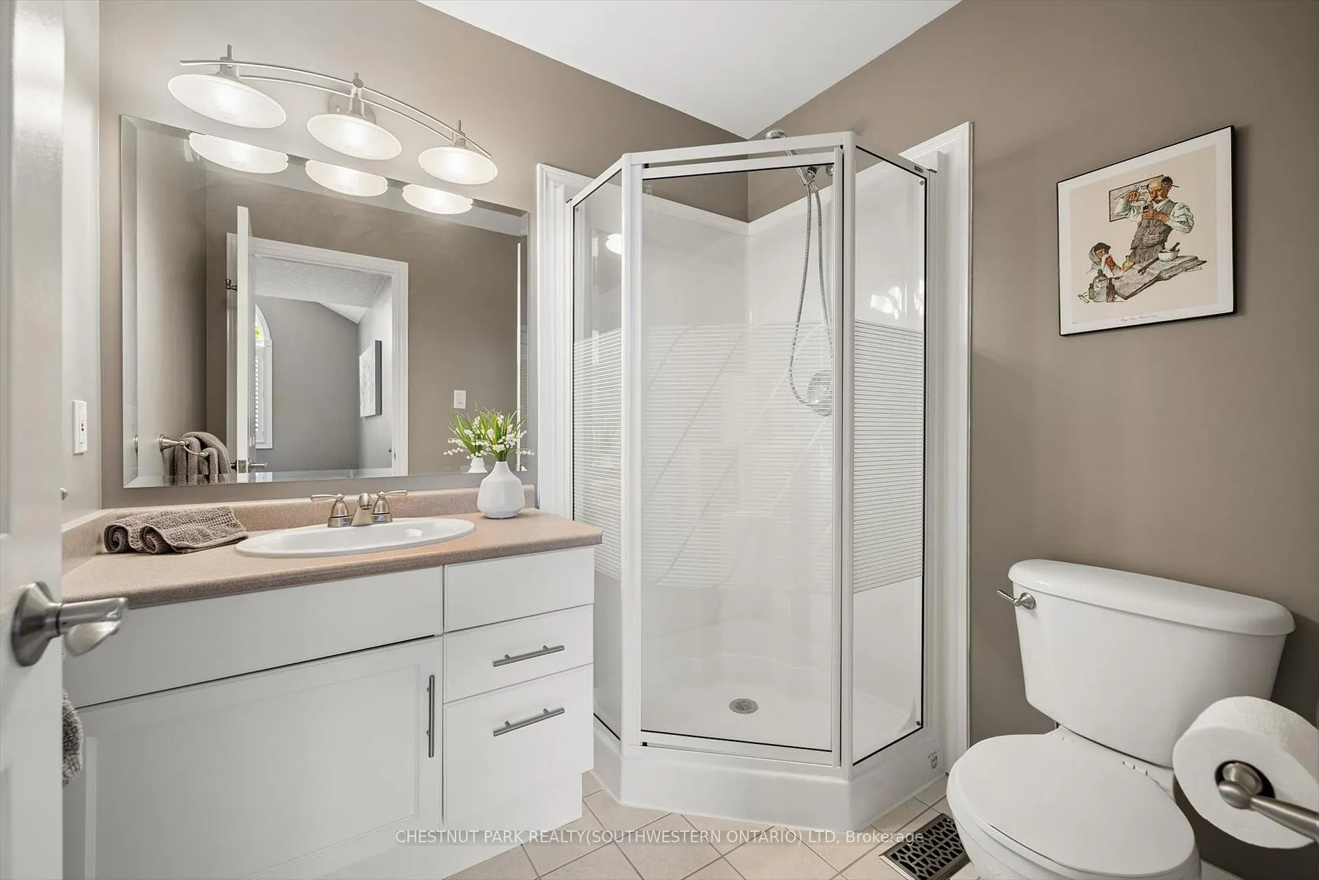 Photo 35 of 697 Breakwater Crescent, Waterloo — HOMEH