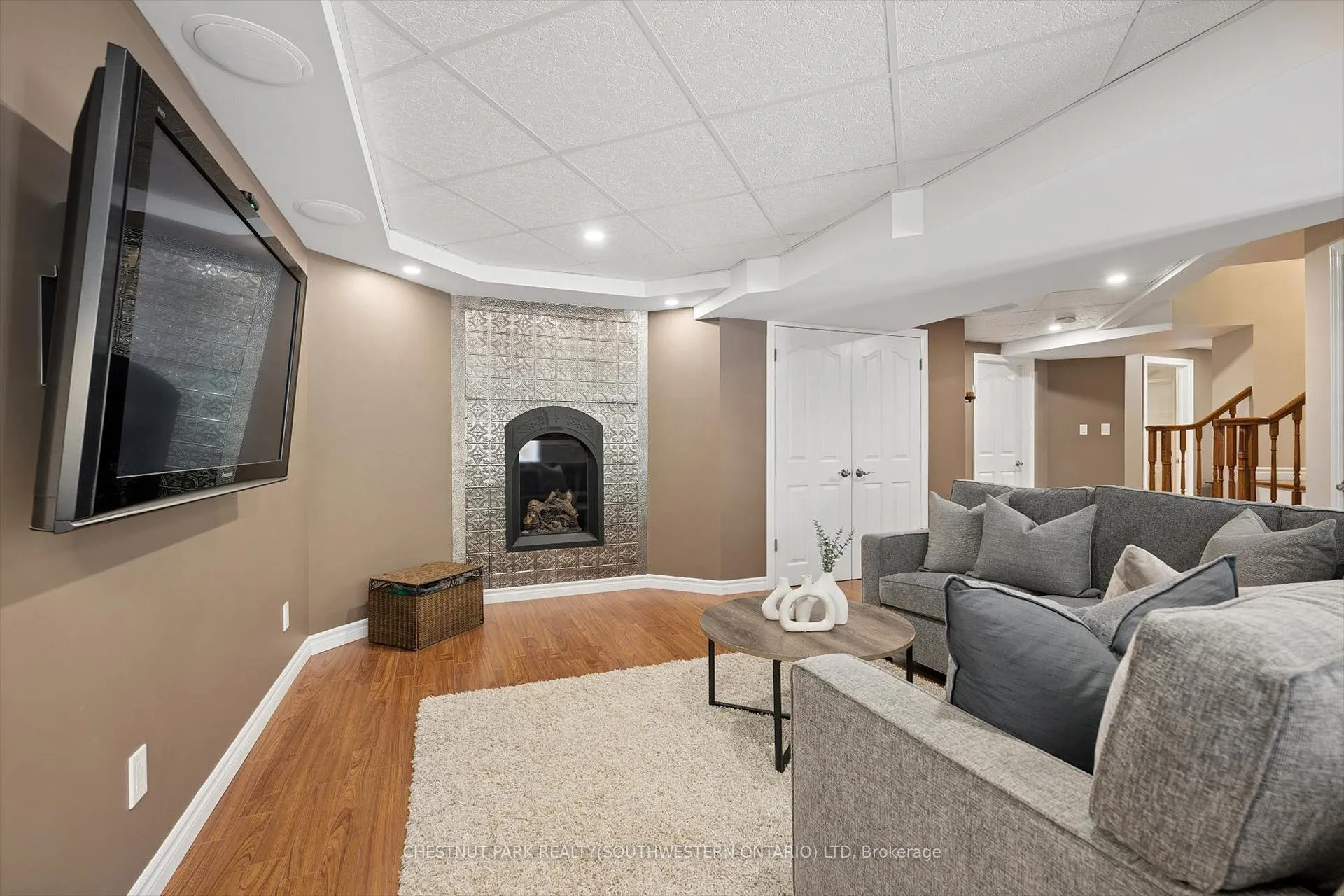 Photo 38 of 697 Breakwater Crescent, Waterloo — HOMEH