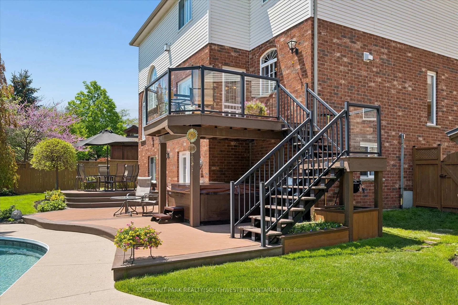 Photo 47 of 697 Breakwater Crescent, Waterloo — HOMEH