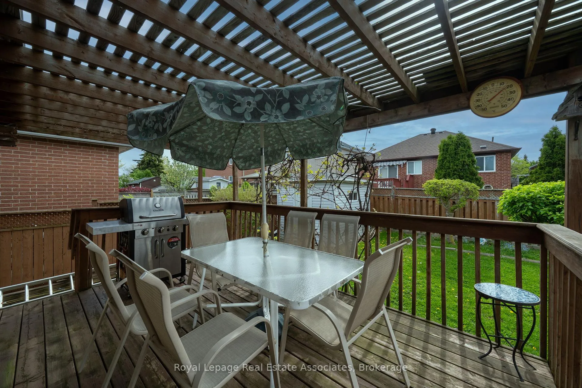 Photo 34 of 52 Royal Orchard Drive, Brampton, Brampton West — HOMEH