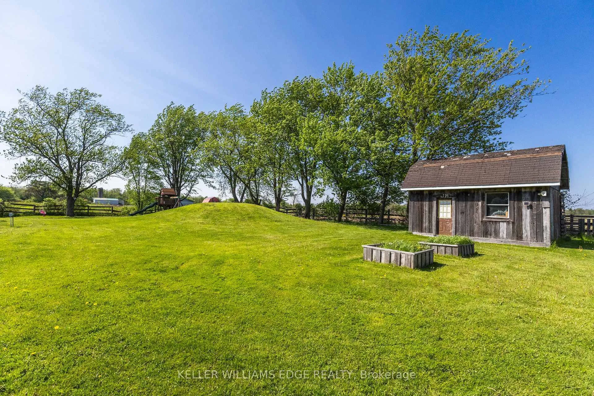 Photo 35 of 260 Binbrook Road, Hamilton, Rural Glanbrook — HOMEH