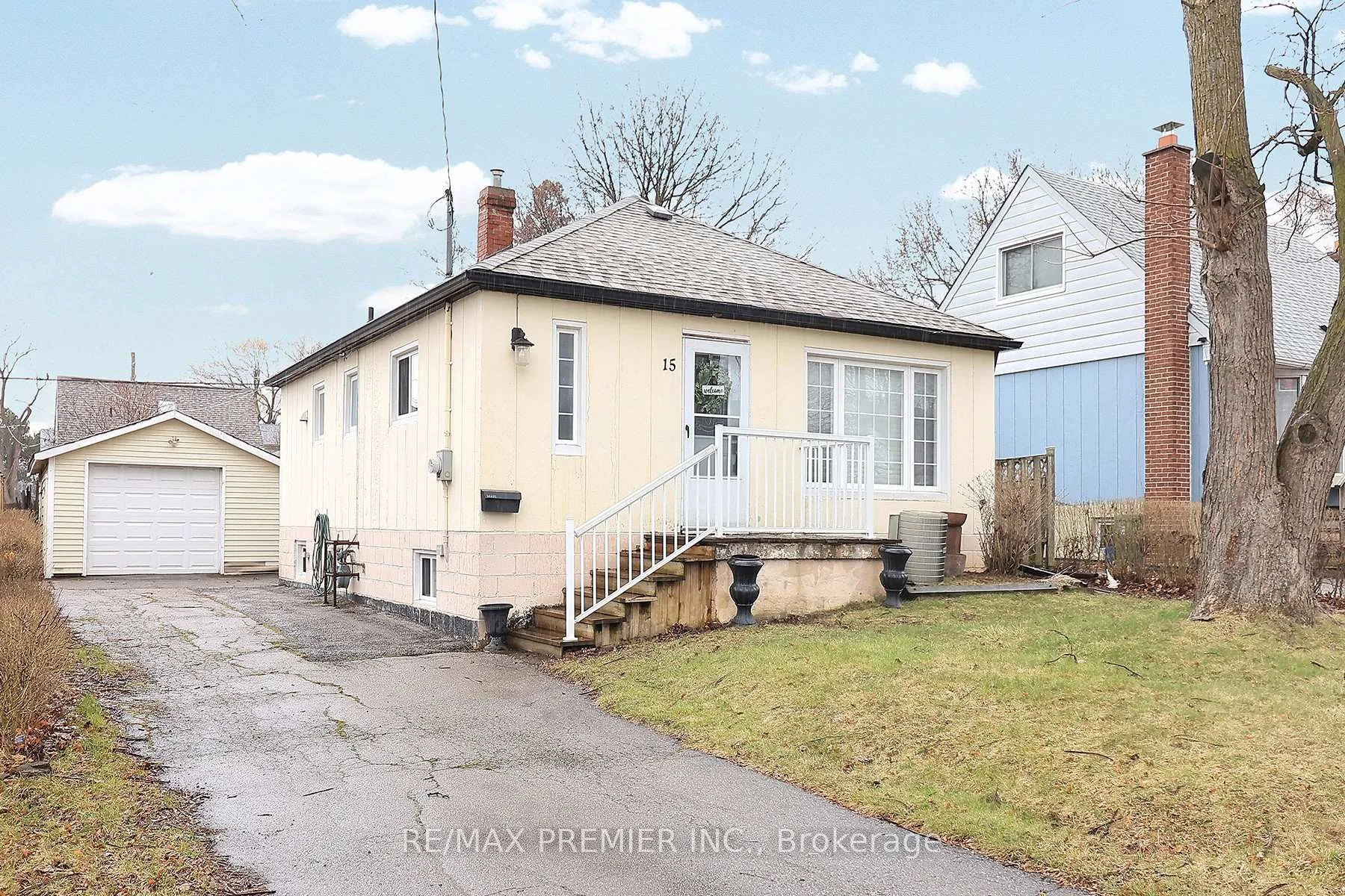 Front of 15 Boniface Avenue