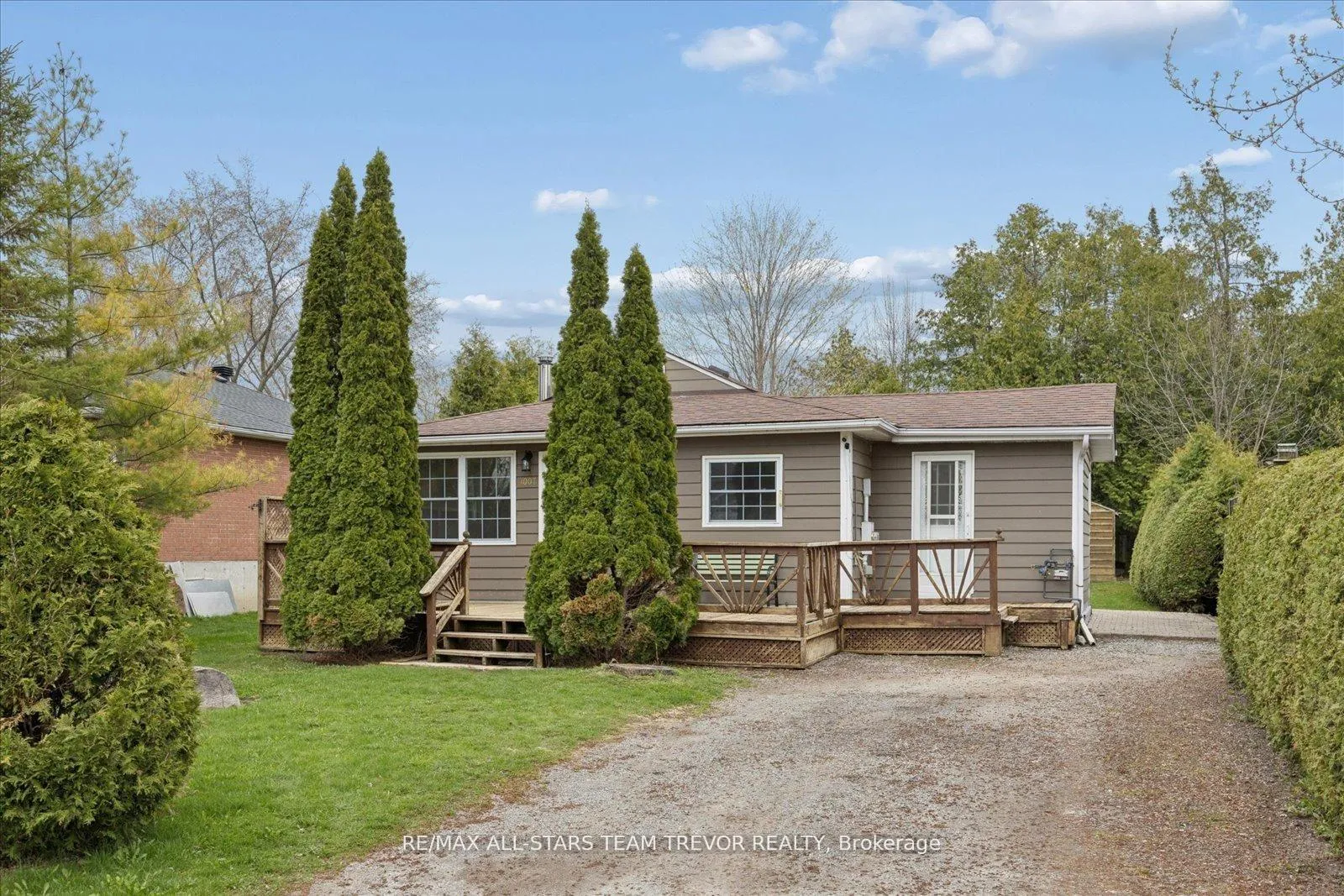 Photo 18 of 1007 Barton Avenue, Georgina, Historic Lakeshore Communities — HOMEH