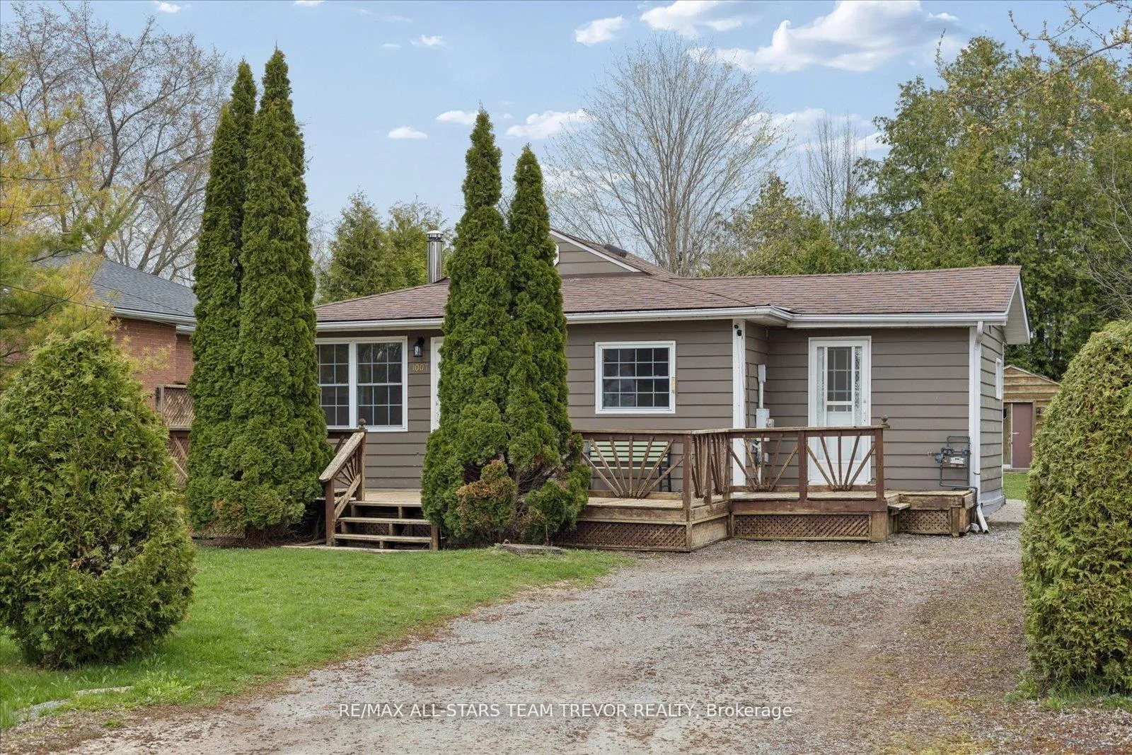 Photo 20 of 1007 Barton Avenue, Georgina, Historic Lakeshore Communities — HOMEH