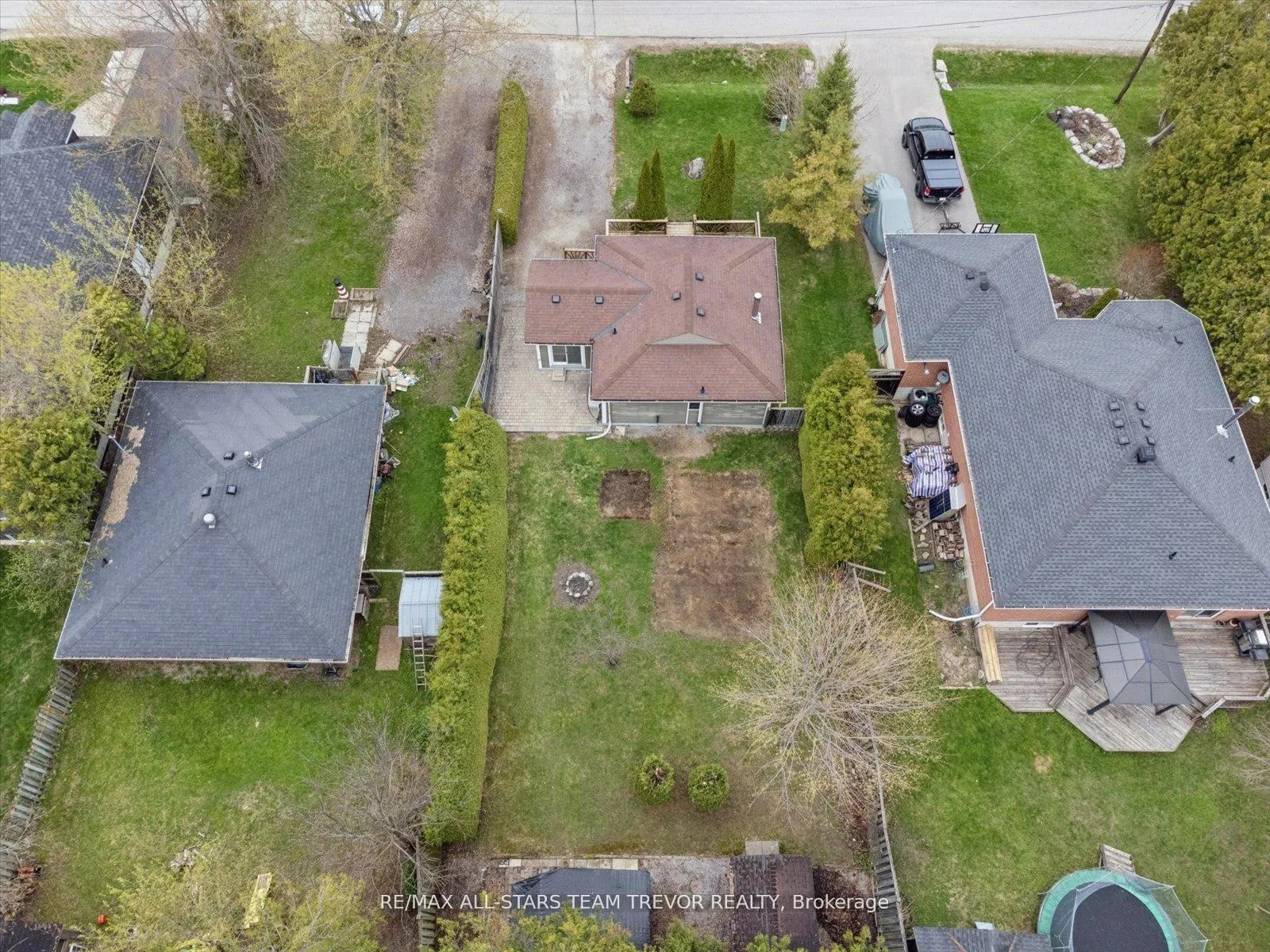 Photo 27 of 1007 Barton Avenue, Georgina, Historic Lakeshore Communities — HOMEH
