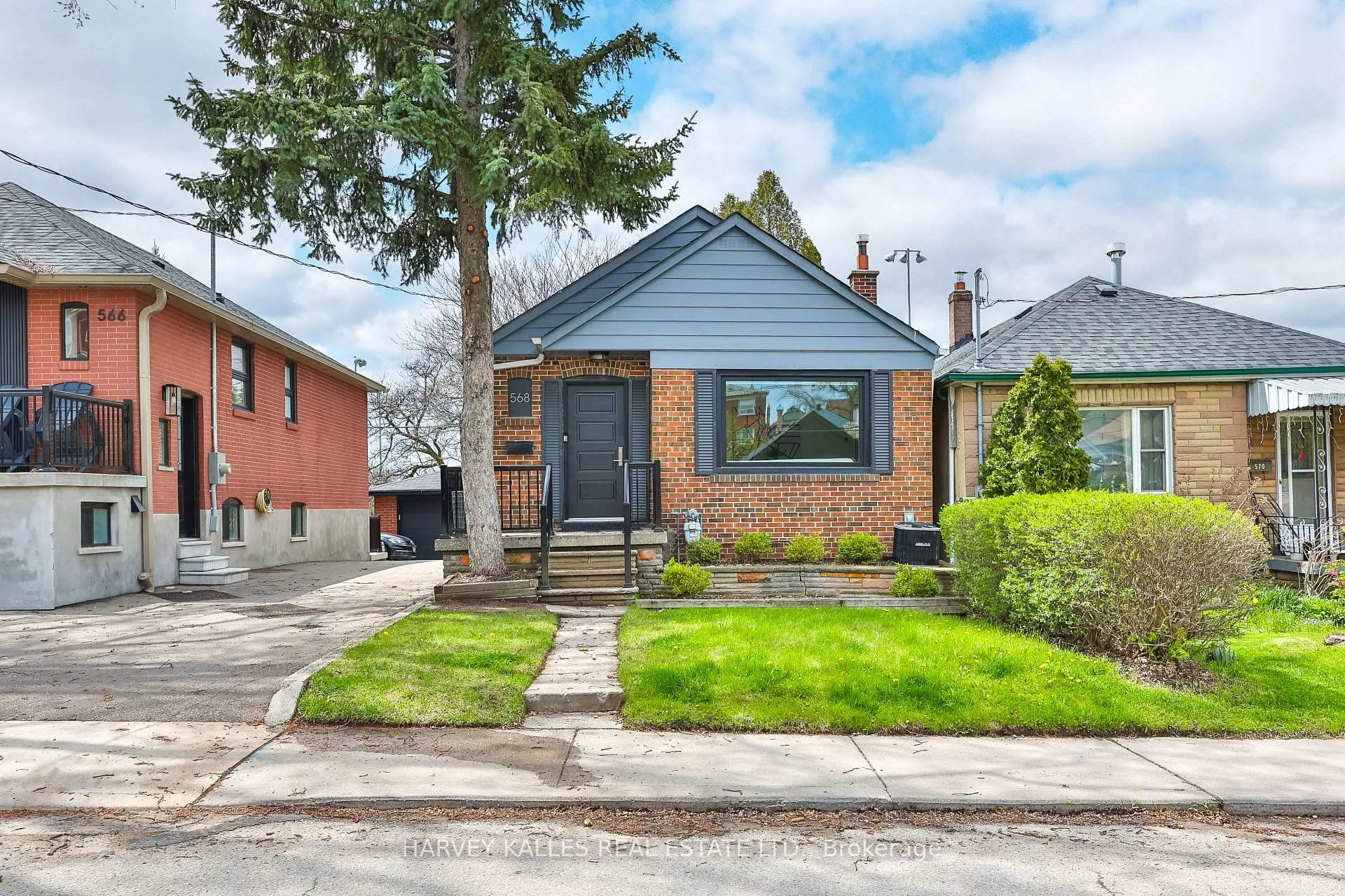 Front of 568 Northcliffe Boulevard