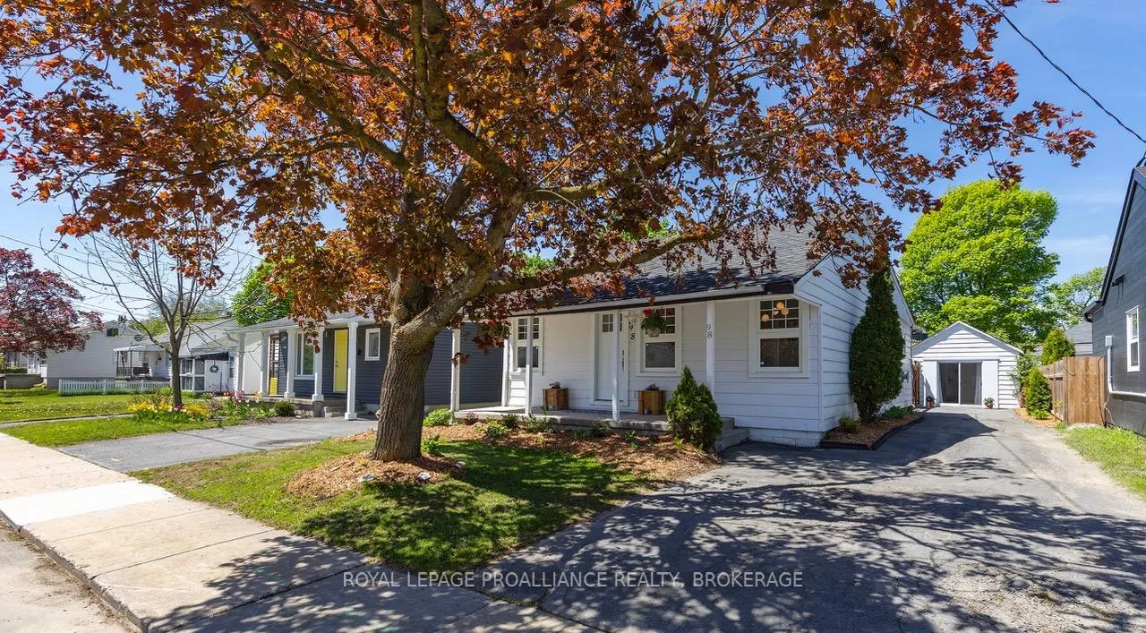 Photo 1 of 98 Carleton Street, Kingston, East of Sir John A. Blvd — HOMEH
