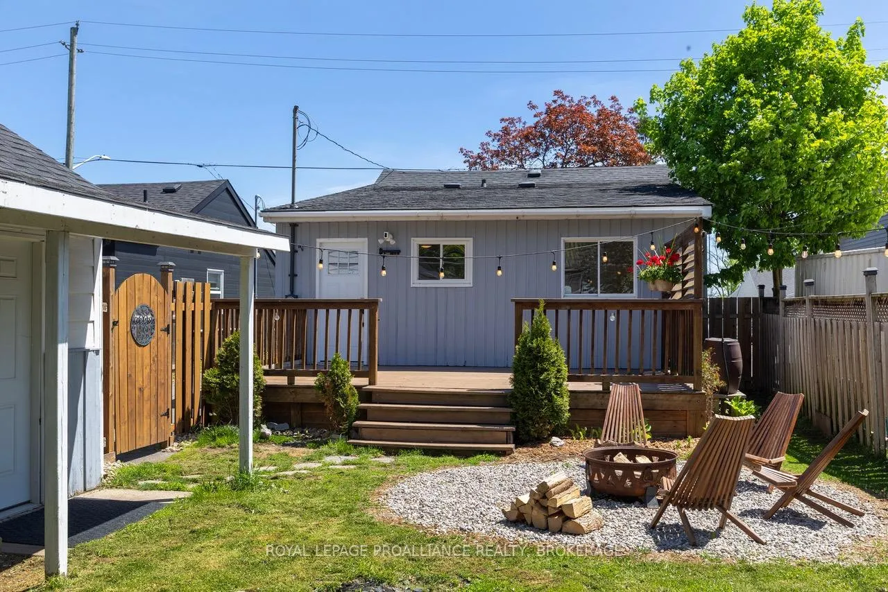 Photo 27 of 98 Carleton Street, Kingston, East of Sir John A. Blvd — HOMEH