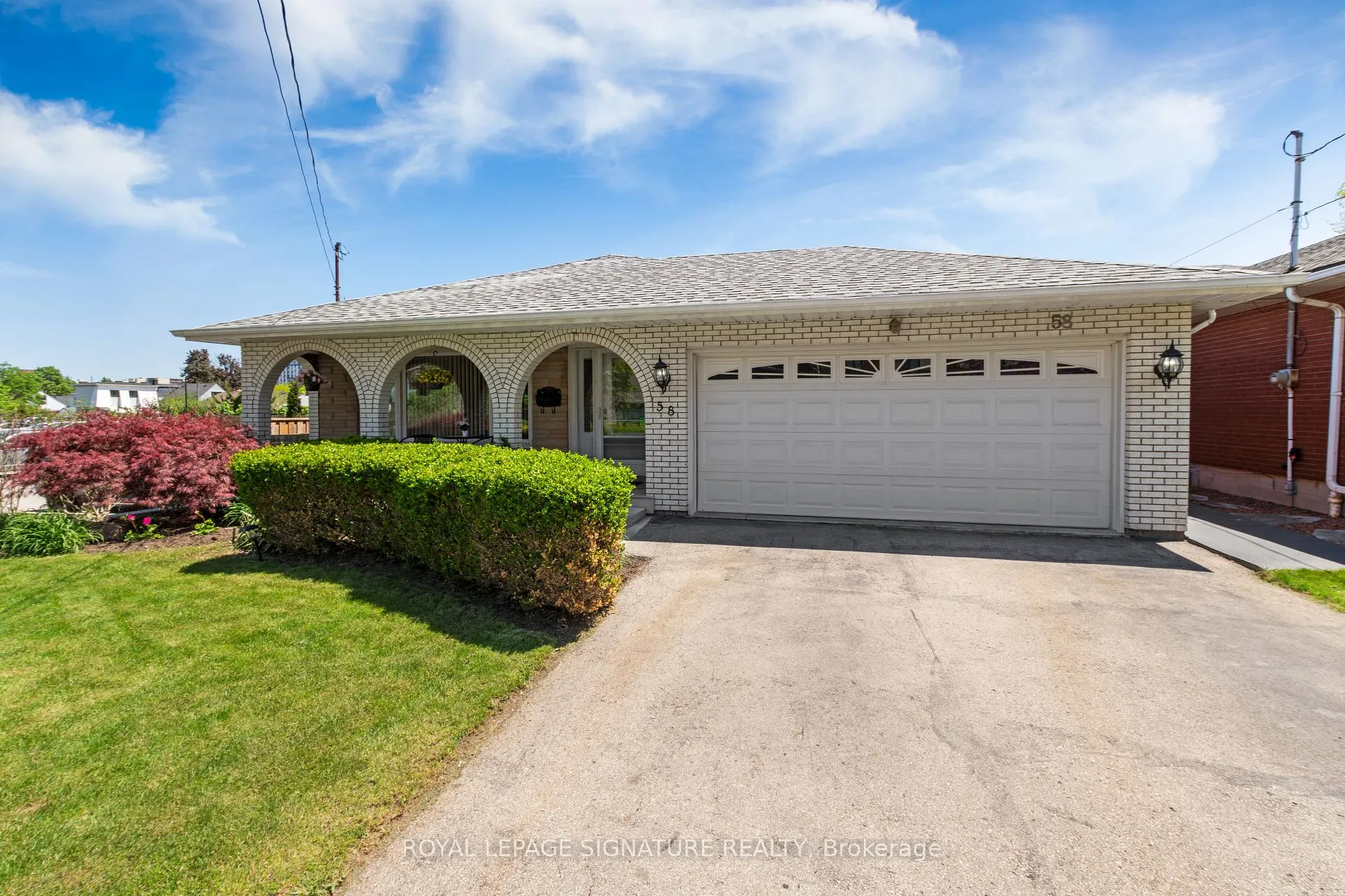 Photo 3 of 58 Centennial Parkway S, Hamilton, Stoney Creek — HOMEH