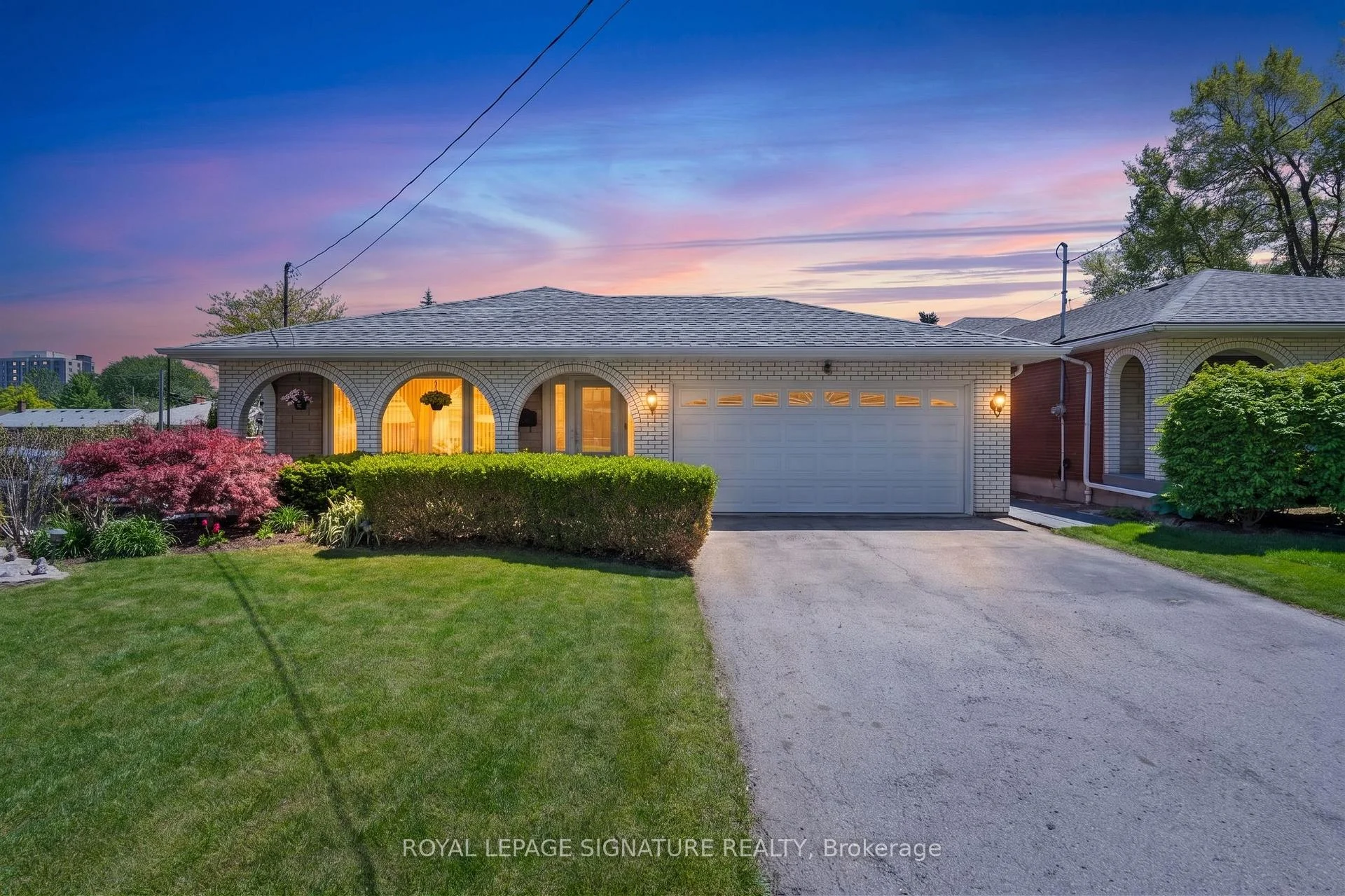 Photo 6 of 58 Centennial Parkway S, Hamilton, Stoney Creek — HOMEH