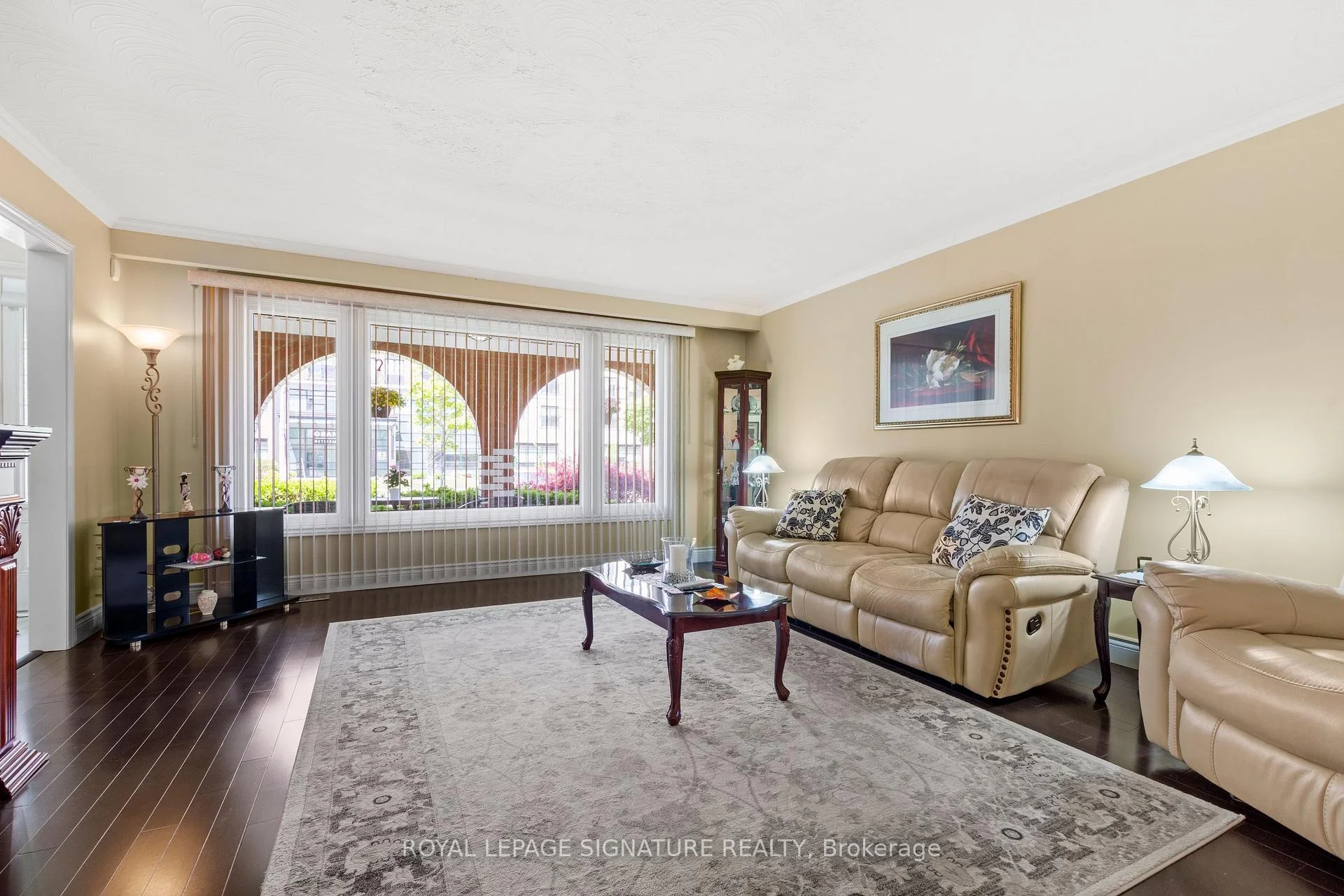 Photo 11 of 58 Centennial Parkway S, Hamilton, Stoney Creek — HOMEH