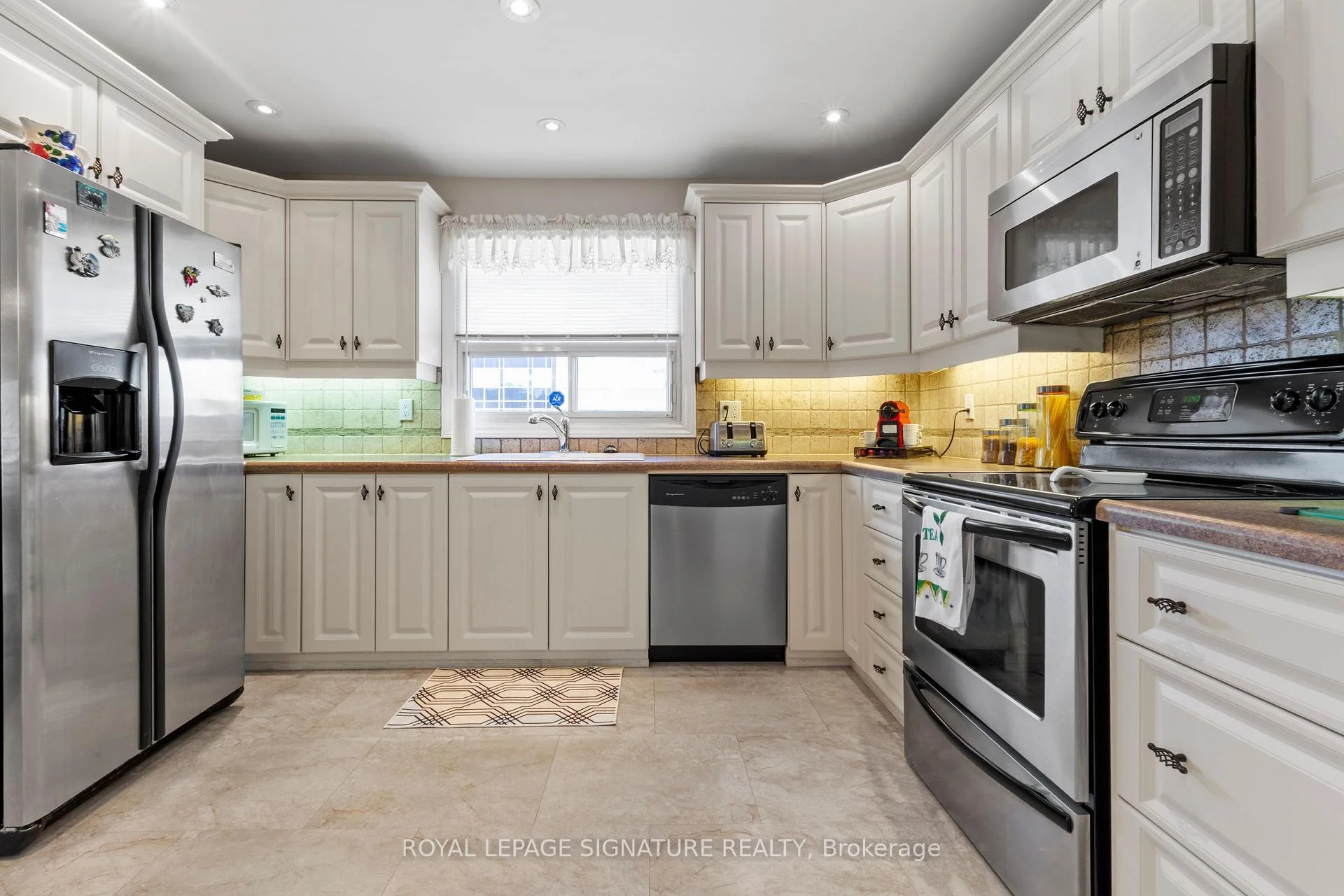 Photo 16 of 58 Centennial Parkway S, Hamilton, Stoney Creek — HOMEH