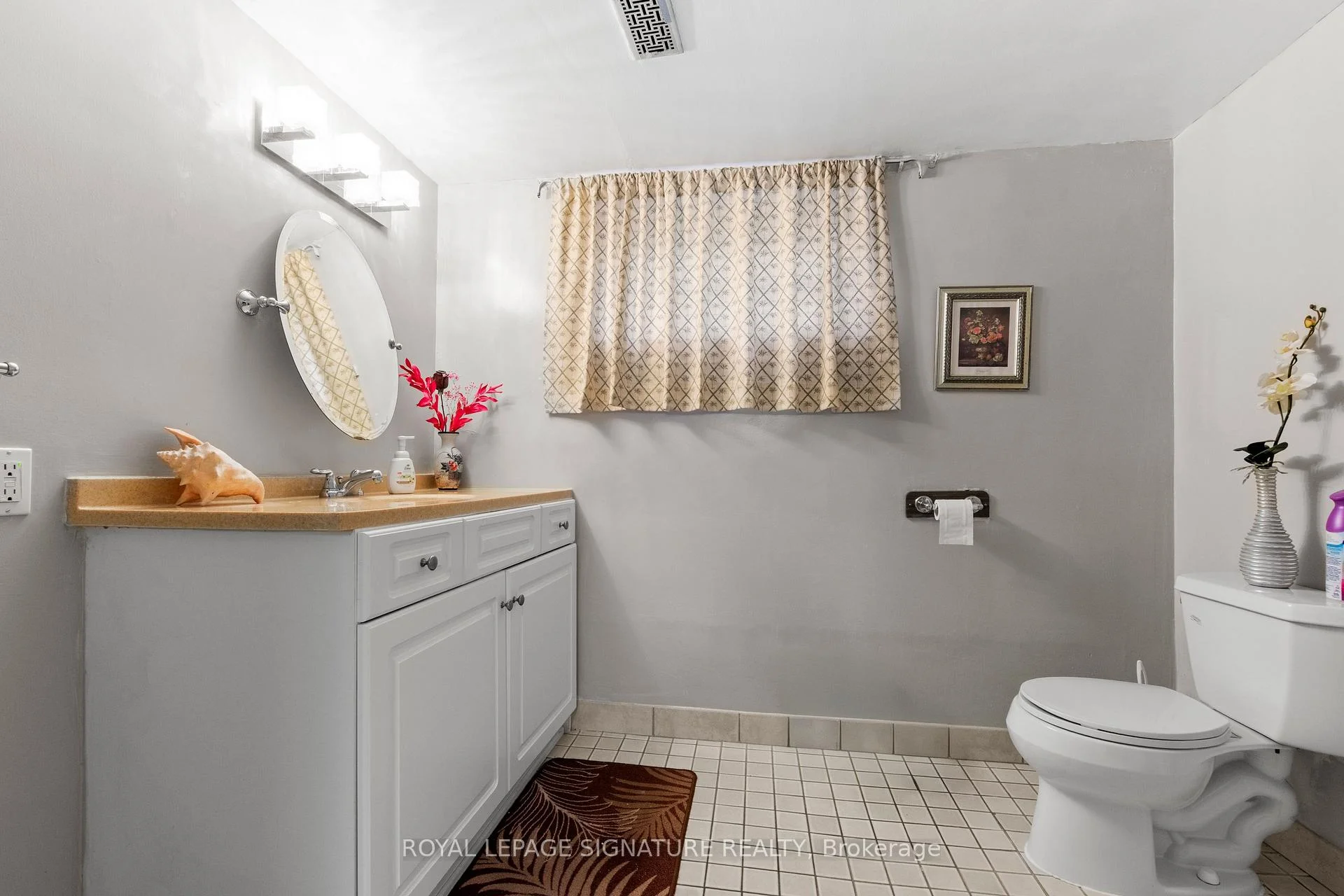 Photo 46 of 58 Centennial Parkway S, Hamilton, Stoney Creek — HOMEH