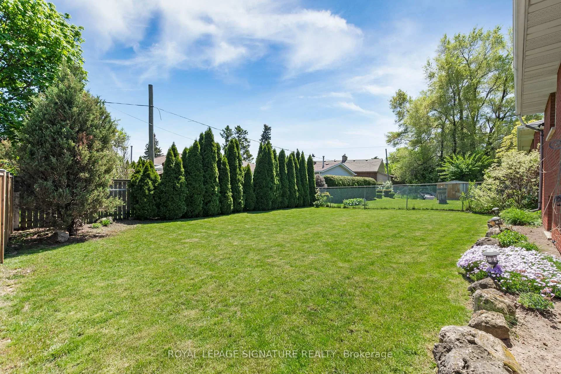Photo 53 of 58 Centennial Parkway S, Hamilton, Stoney Creek — HOMEH