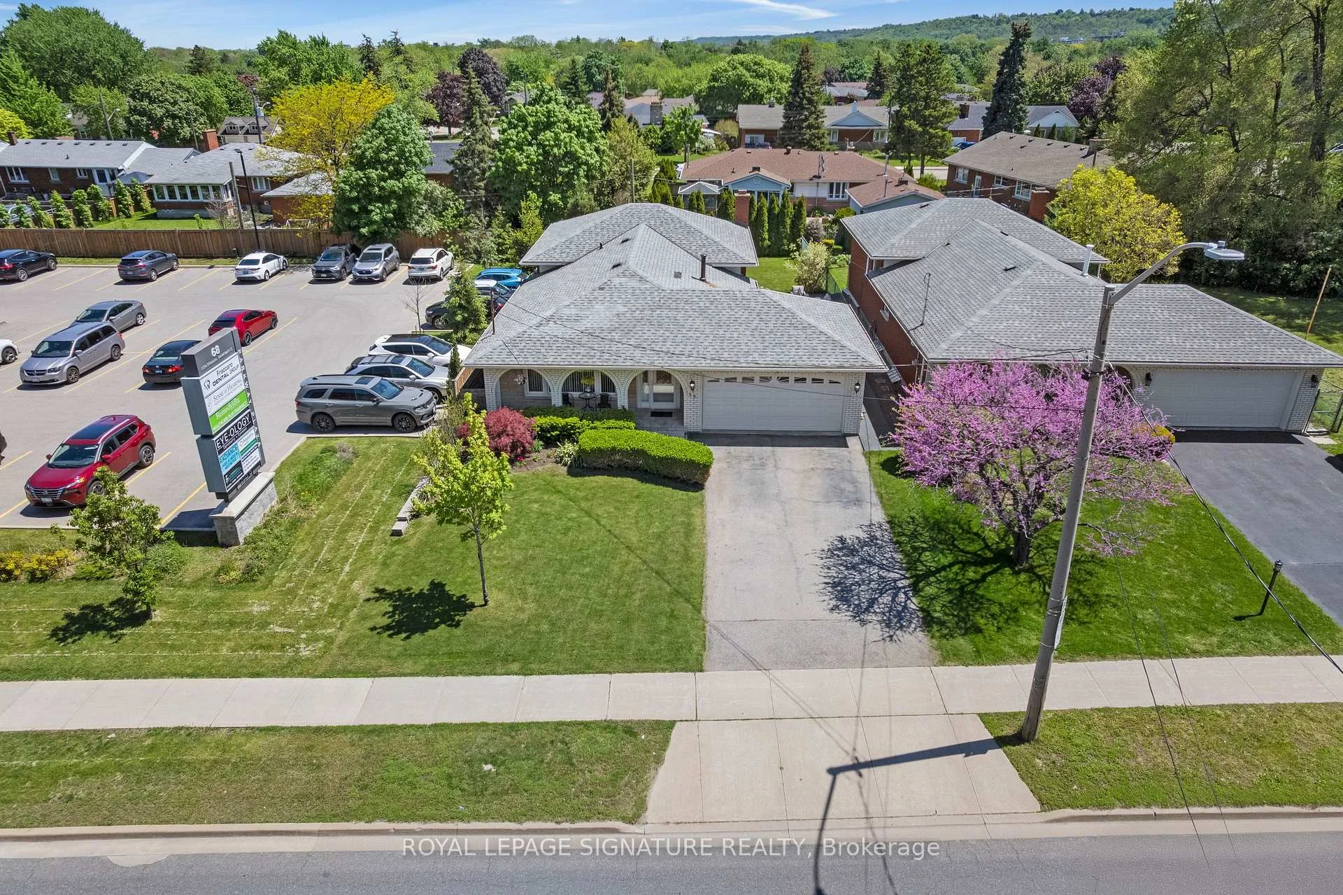 Photo 54 of 58 Centennial Parkway S, Hamilton, Stoney Creek — HOMEH