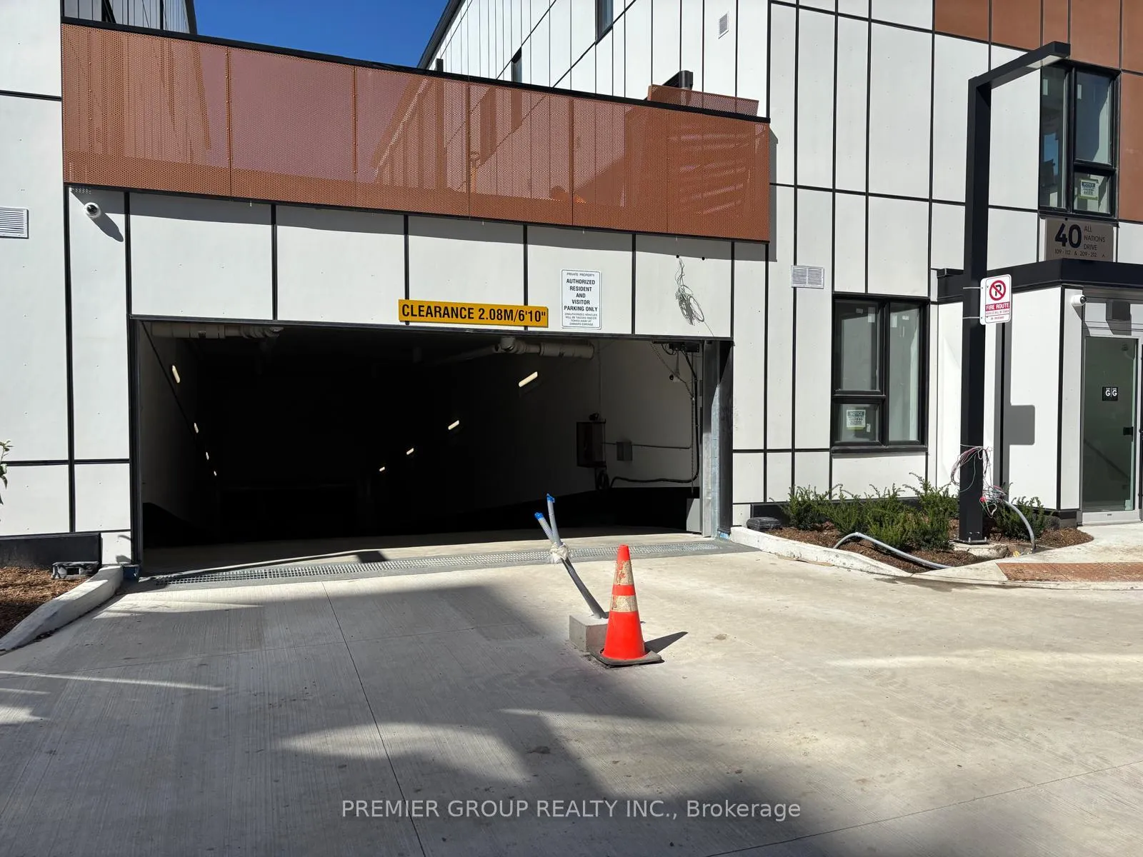 Photo 5 of 416  # 20 All Nations Drive, Brampton, Bram West — HOMEH