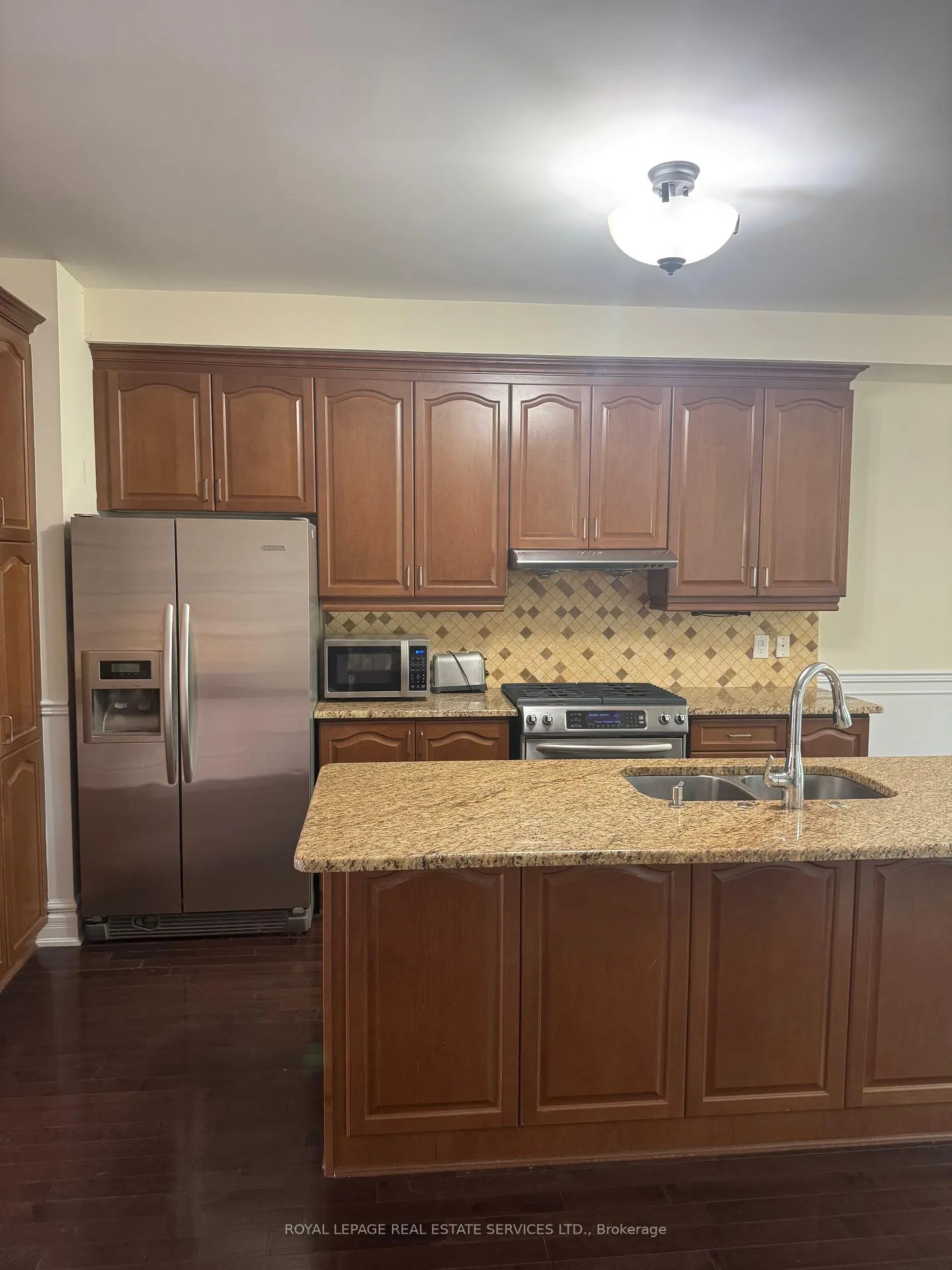 Photo 10 of 261 Nautical Boulevard, Oakville, Bronte — HOMEH