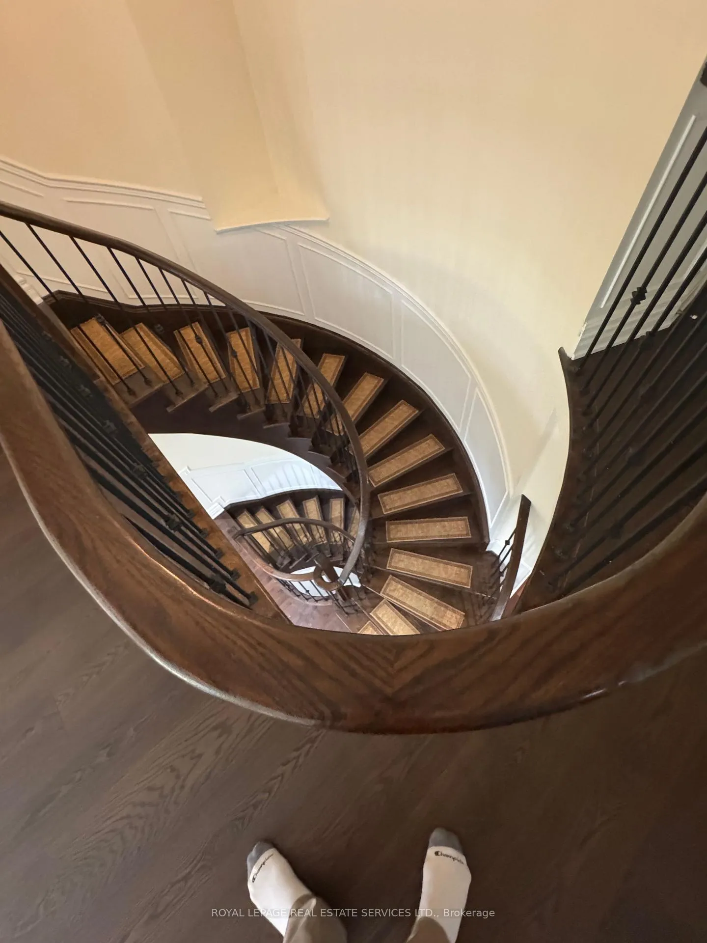 Photo 25 of 261 Nautical Boulevard, Oakville, Bronte — HOMEH