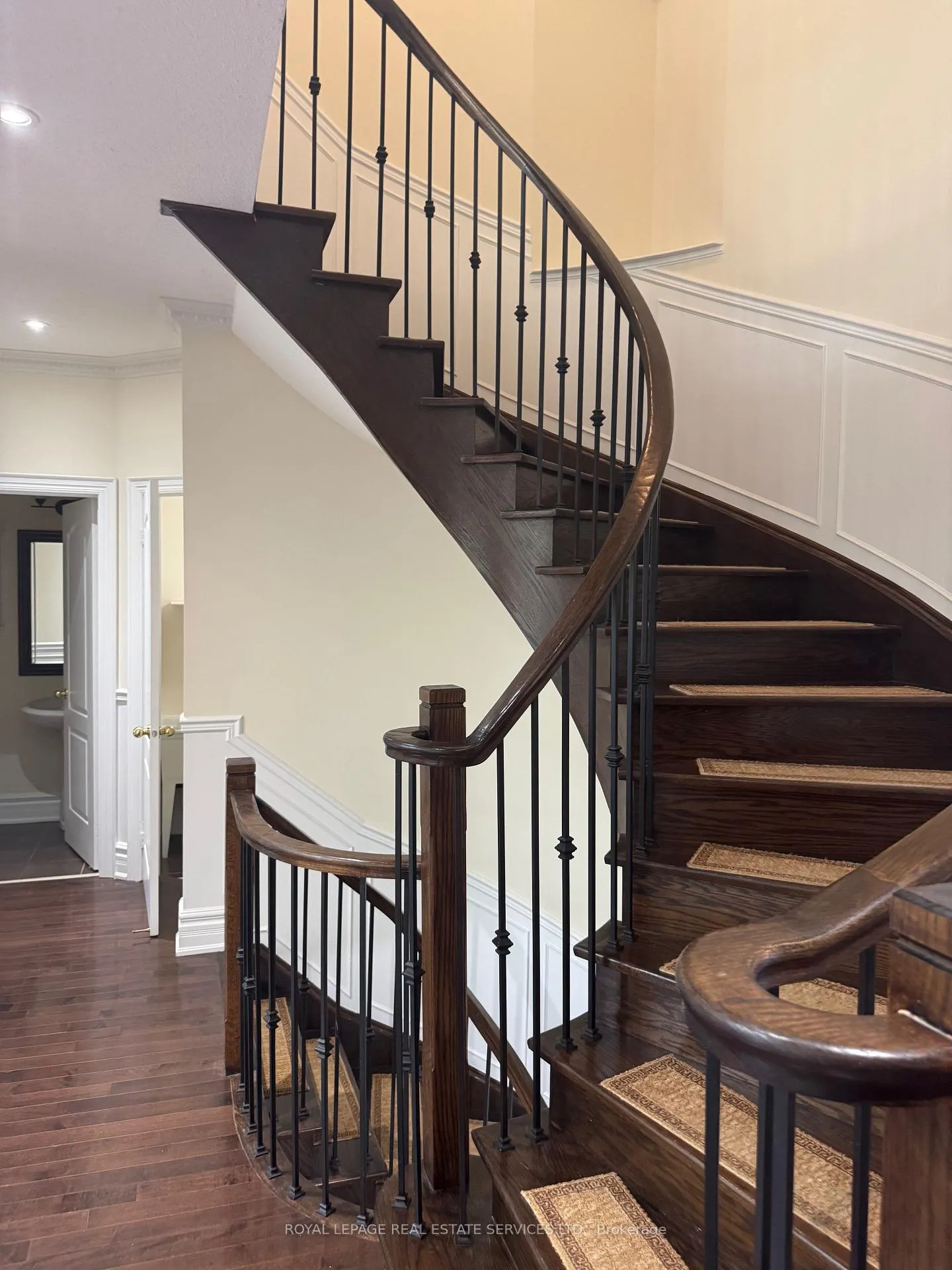 Photo 28 of 261 Nautical Boulevard, Oakville, Bronte — HOMEH