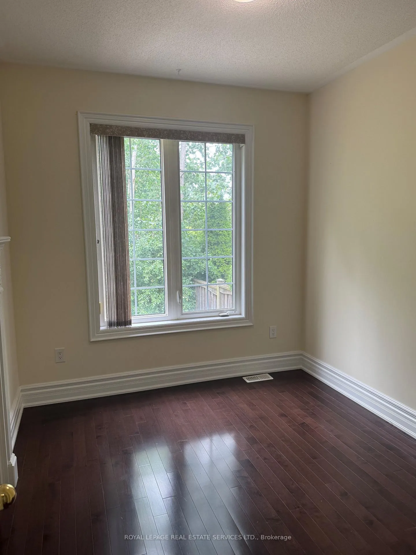 Photo 32 of 261 Nautical Boulevard, Oakville, Bronte — HOMEH