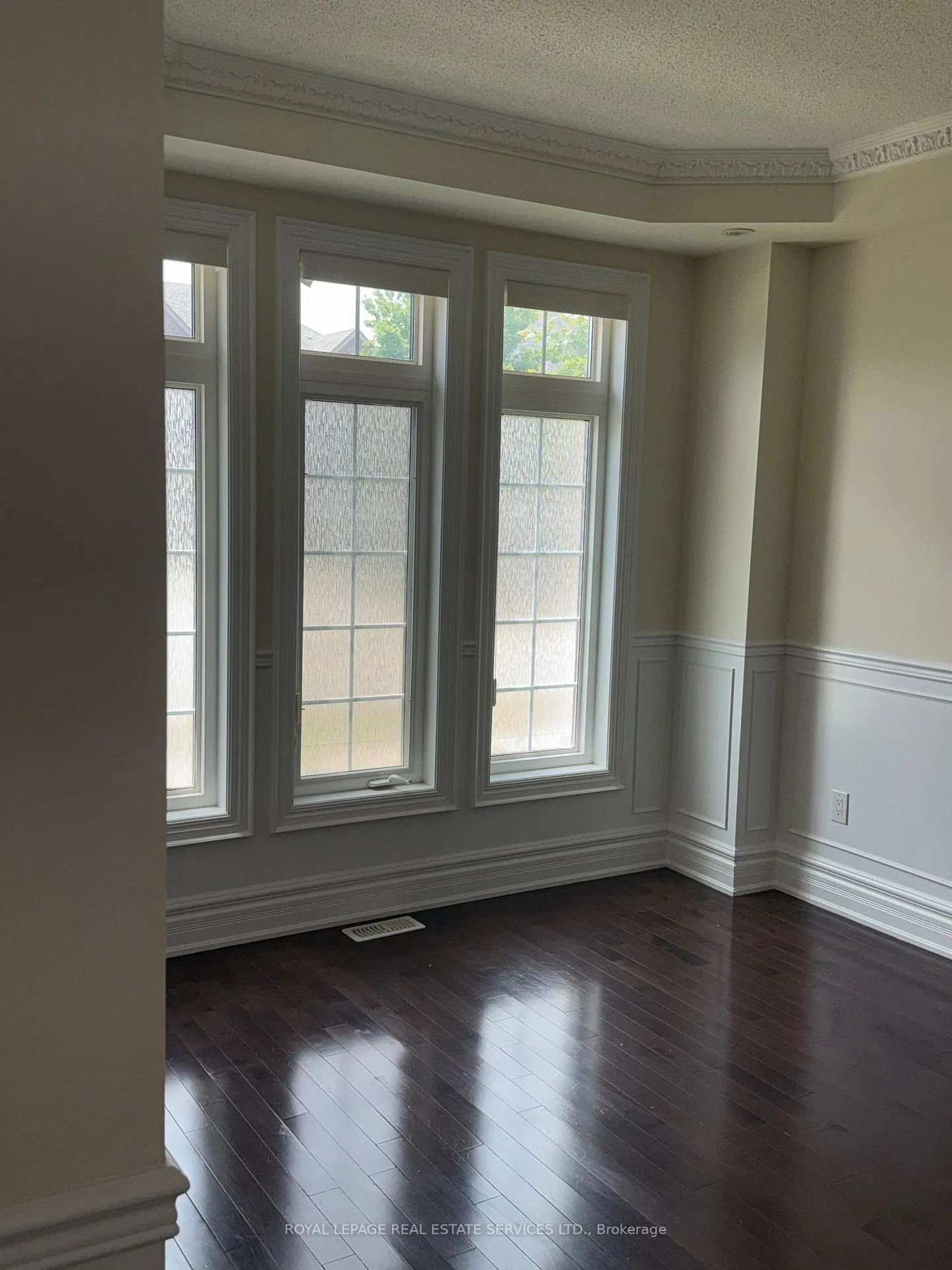 Photo 40 of 261 Nautical Boulevard, Oakville, Bronte — HOMEH