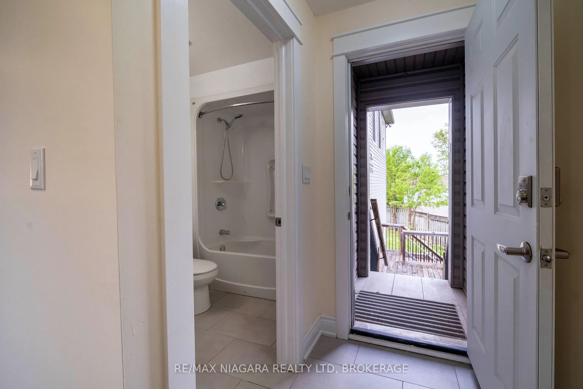Photo 23 of 178 Rykert Street, St. Catharines, Rykert/Vansickle — HOMEH