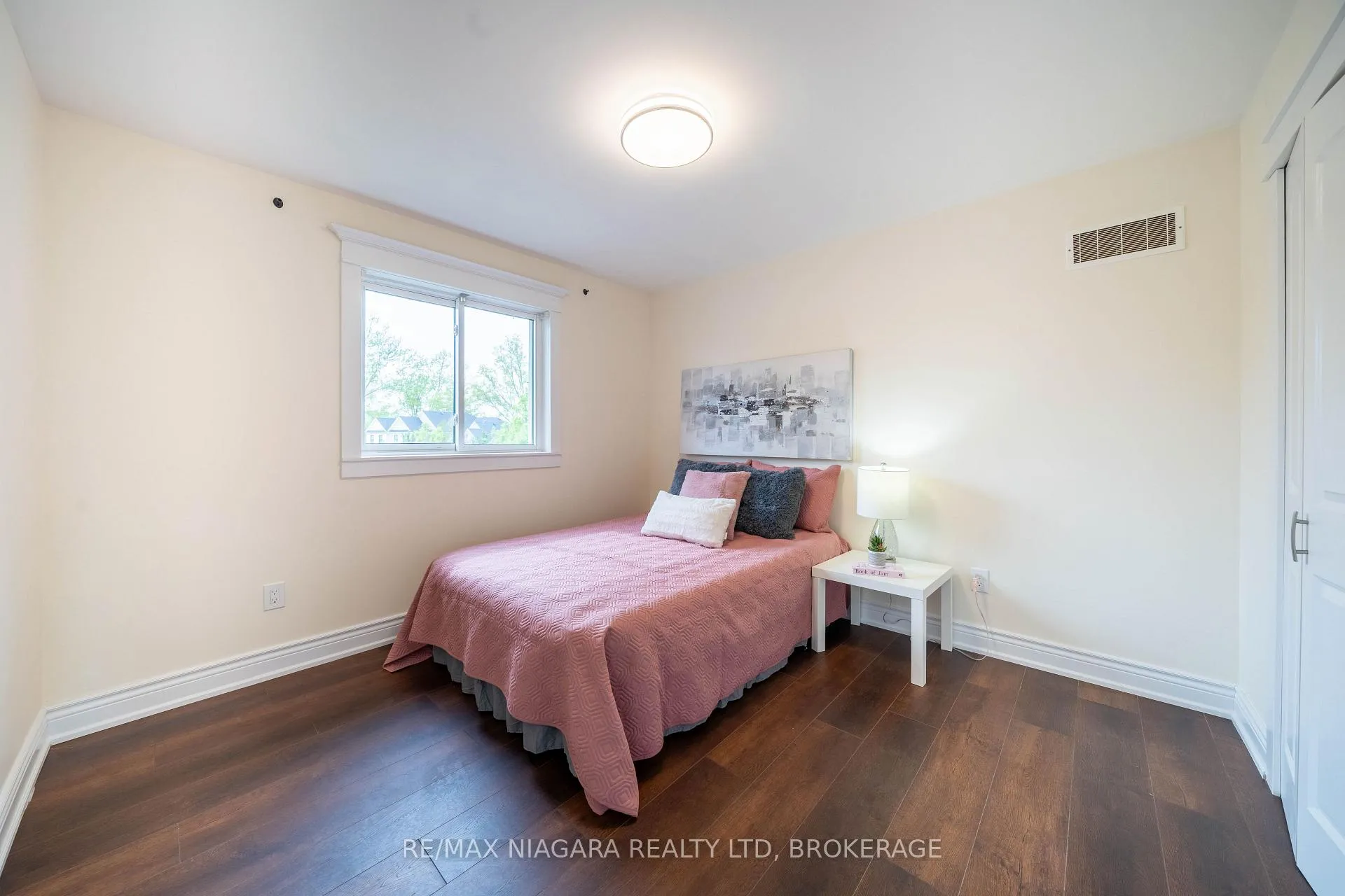 Photo 31 of 178 Rykert Street, St. Catharines, Rykert/Vansickle — HOMEH