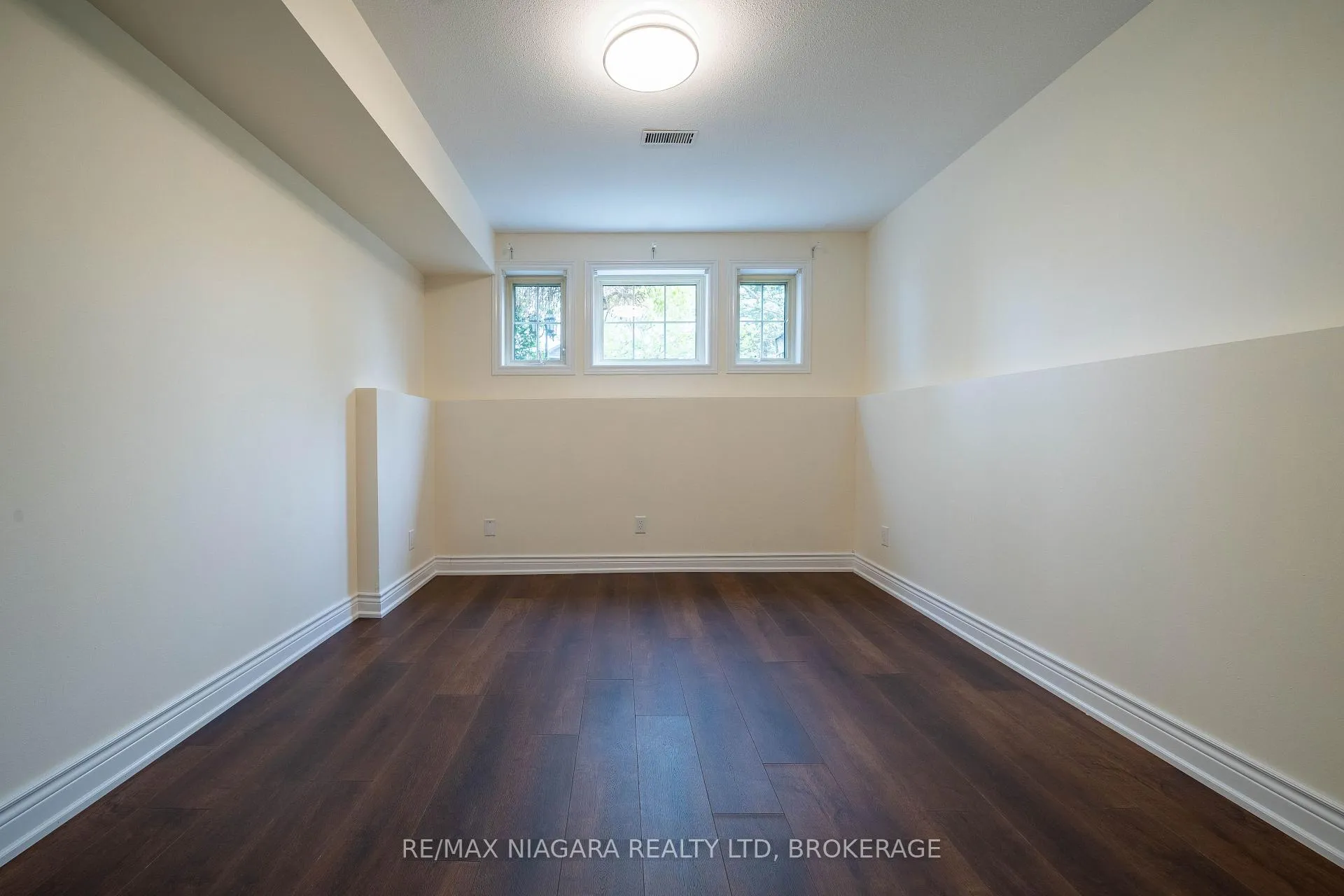Photo 47 of 178 Rykert Street, St. Catharines, Rykert/Vansickle — HOMEH