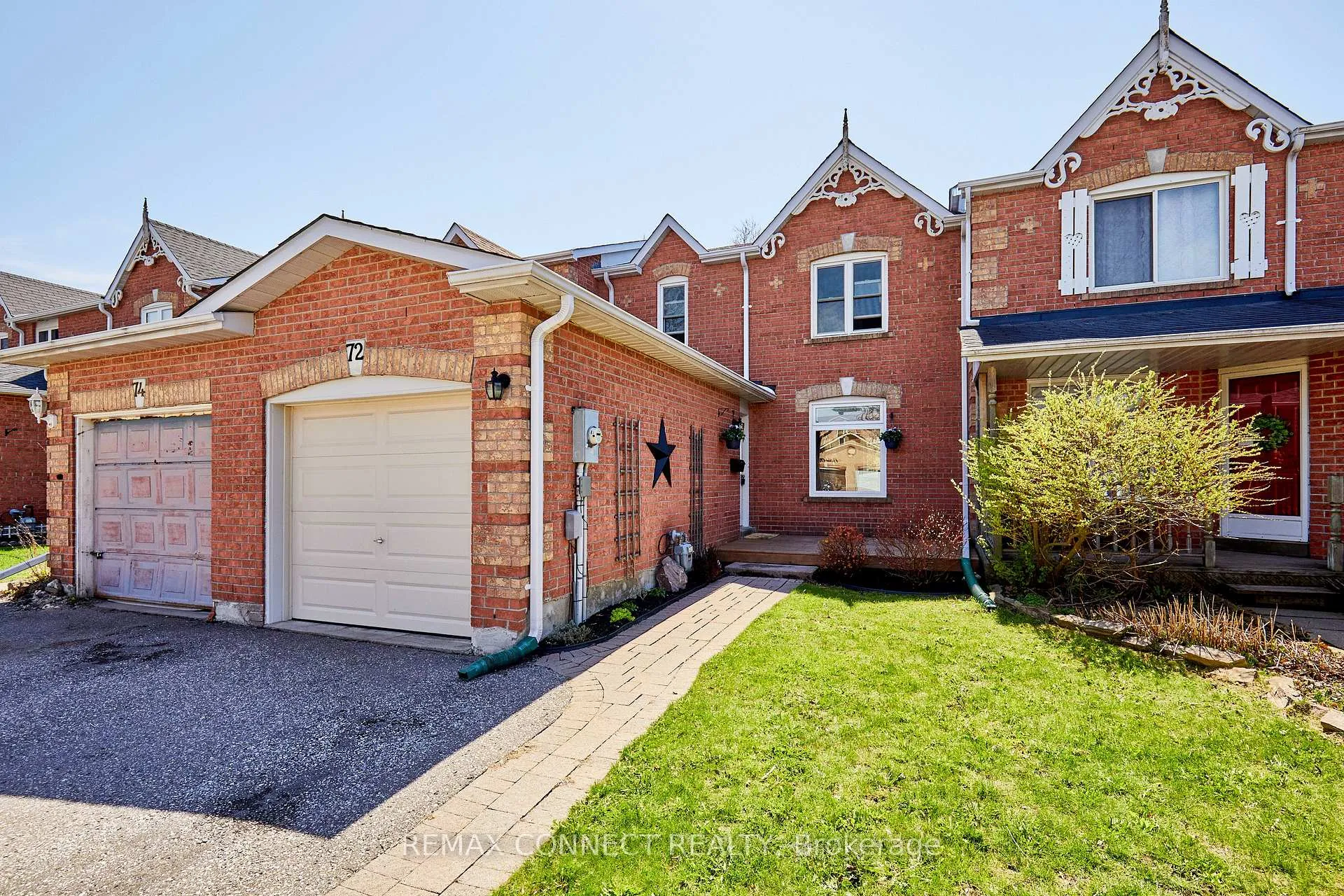 Photo 2 of 72 Stuart Road, Clarington, Courtice — HOMEH