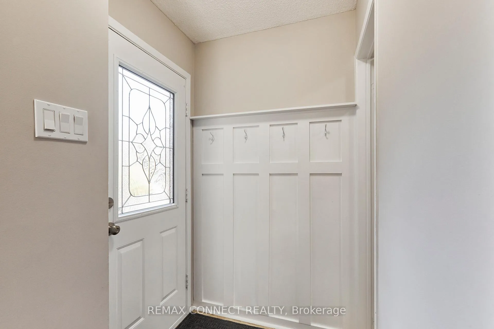 Photo 11 of 72 Stuart Road, Clarington, Courtice — HOMEH