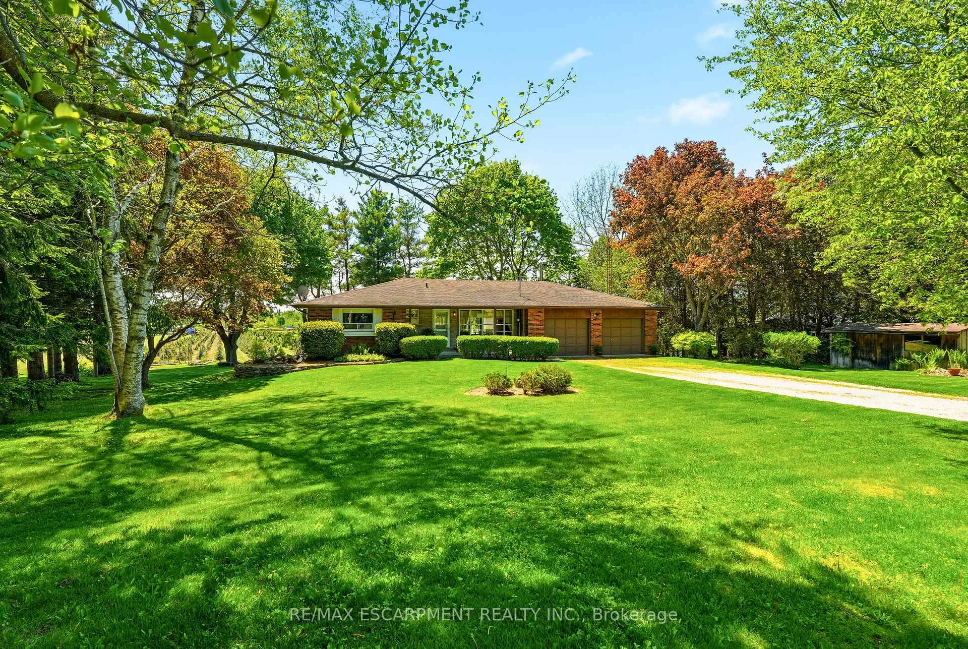 Photo 2 of 1252 Sodom Road, Hamilton, Rural Flamborough — HOMEH