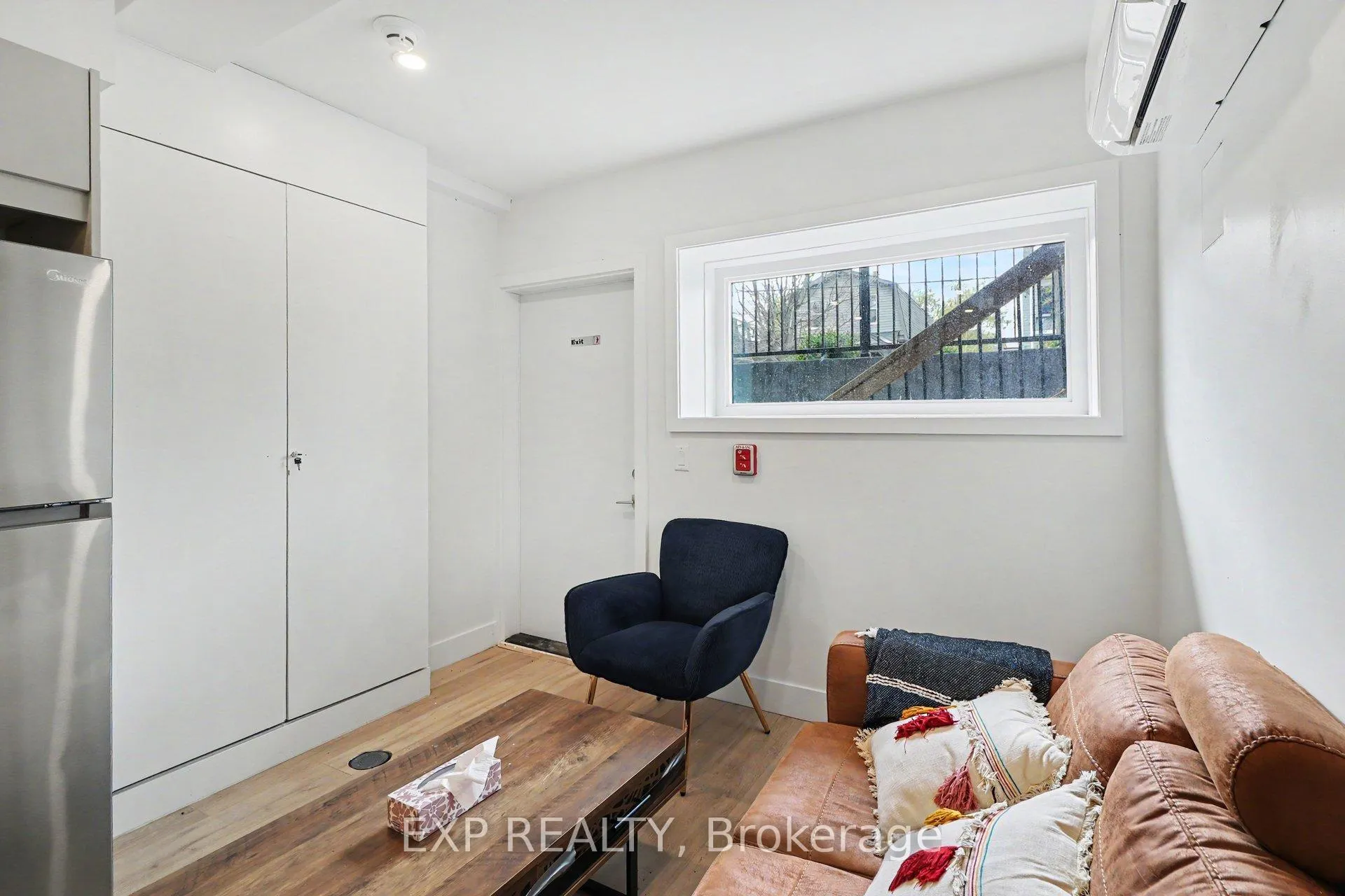 Photo 7 of Unit A, 61 Pinehurst Avenue, Ottawa, Hintonburg — HOMEH