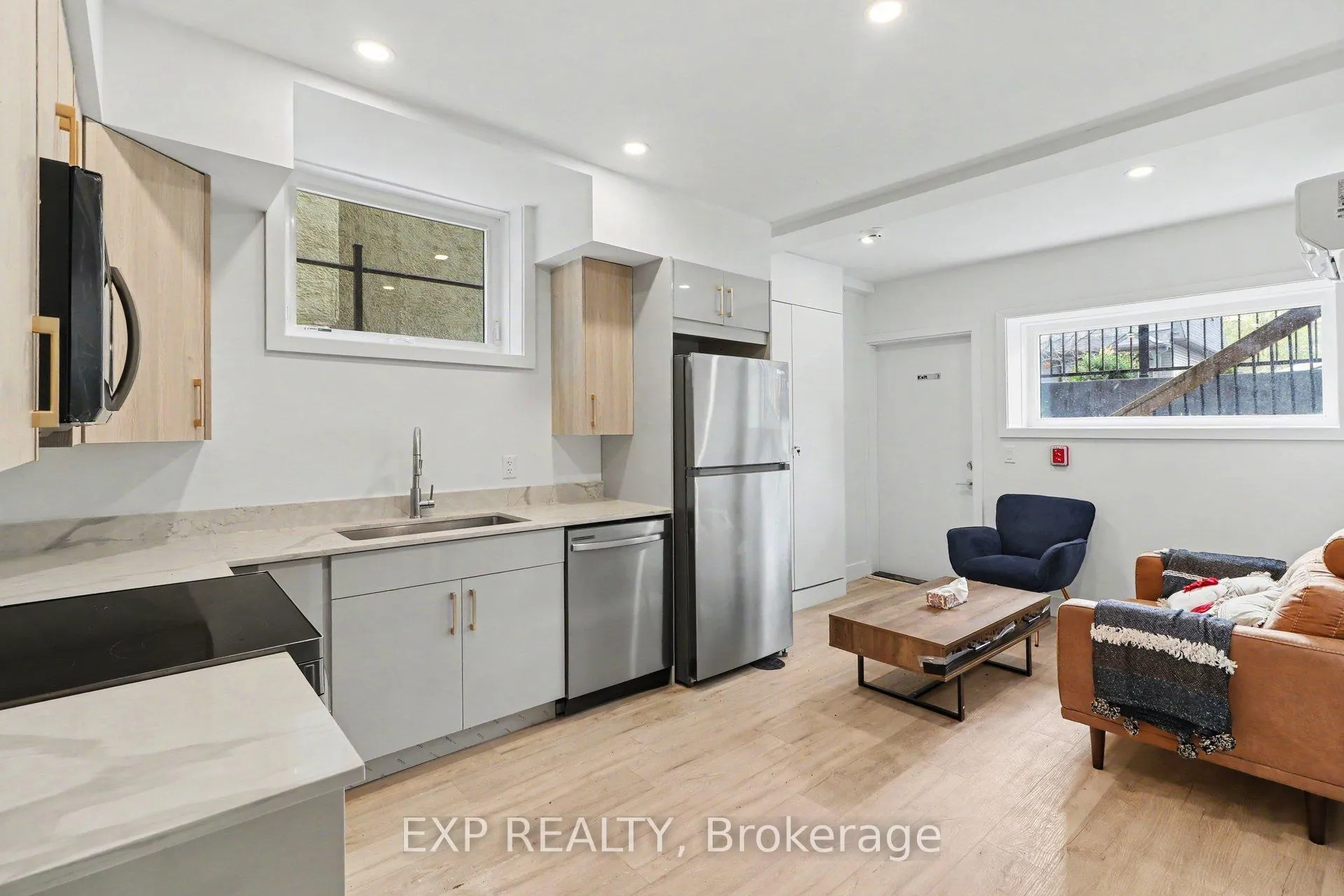 Photo 12 of Unit A, 61 Pinehurst Avenue, Ottawa, Hintonburg — HOMEH
