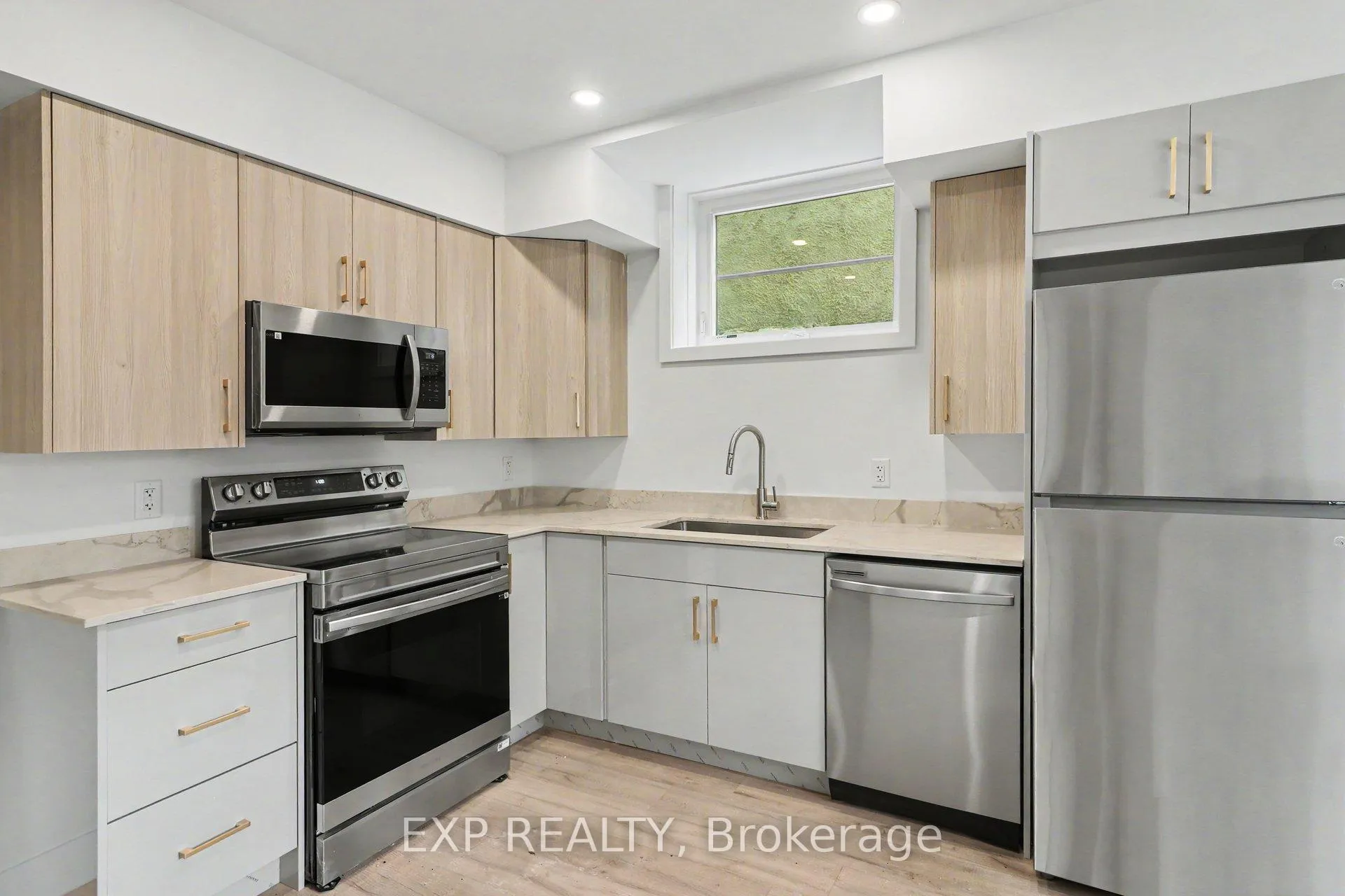 Photo 13 of Unit A, 61 Pinehurst Avenue, Ottawa, Hintonburg — HOMEH