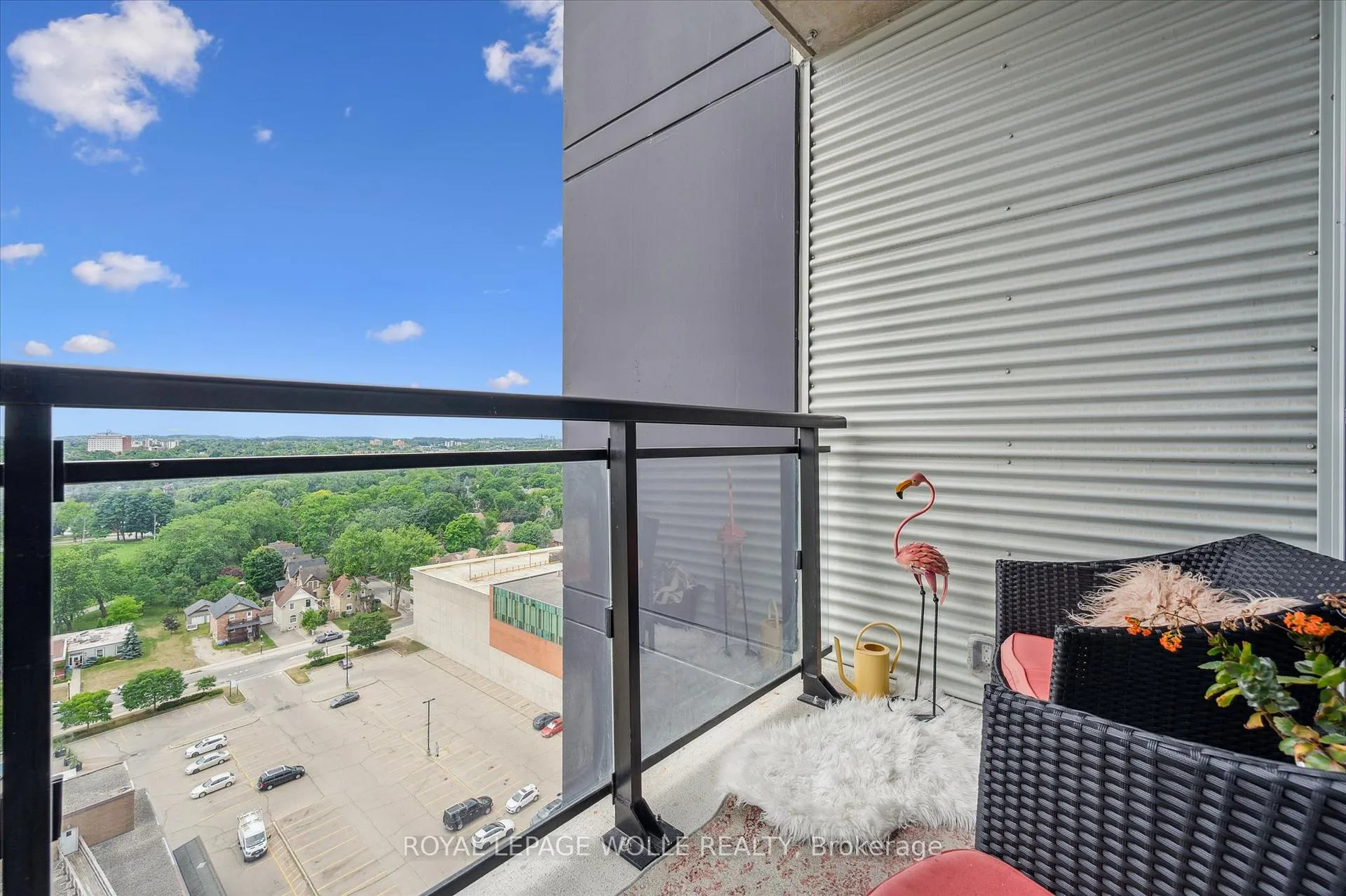 Photo 10 of Unit 1407, 60 Charles Street W, Kitchener — HOMEH