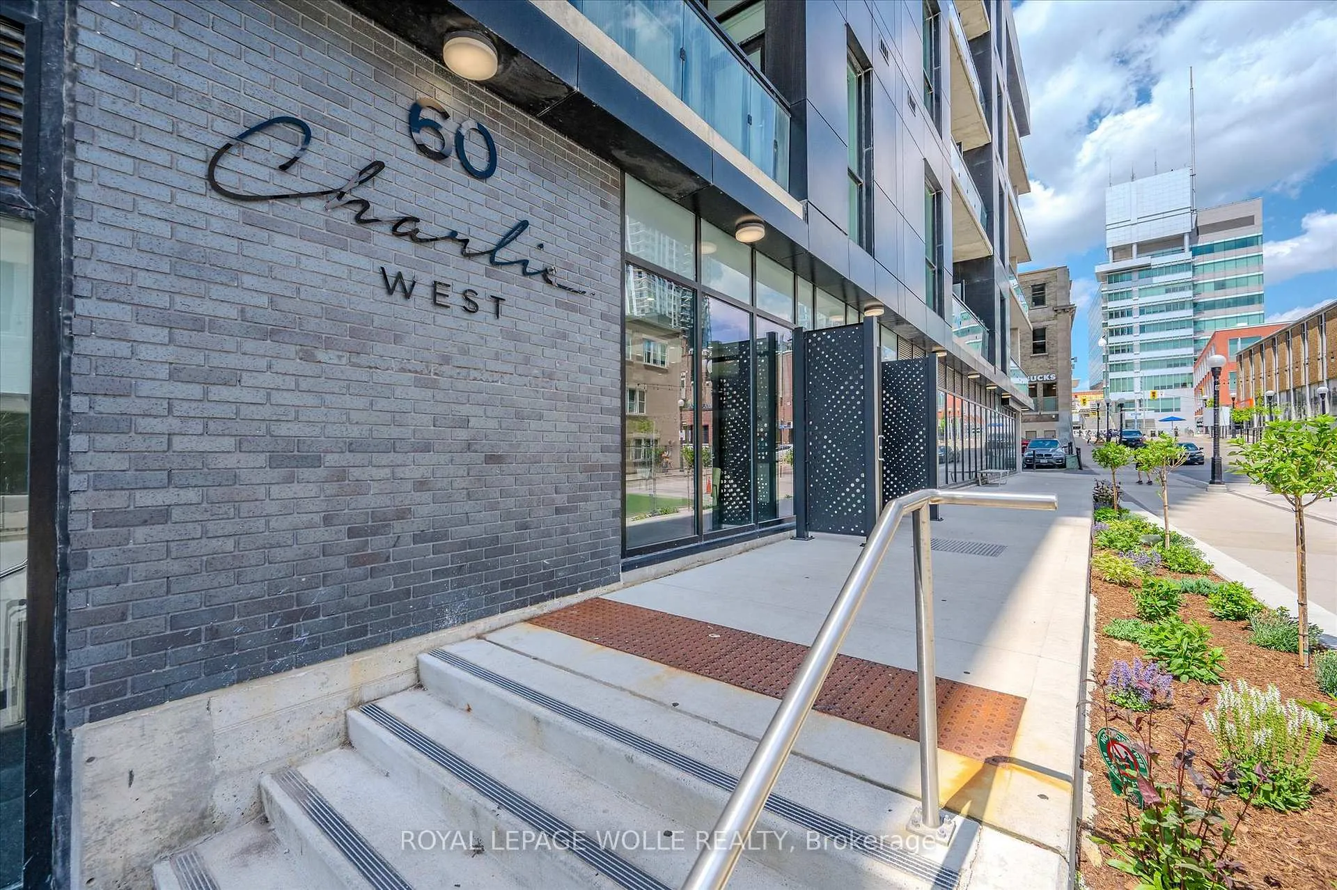 Photo 23 of Unit 1407, 60 Charles Street W, Kitchener — HOMEH