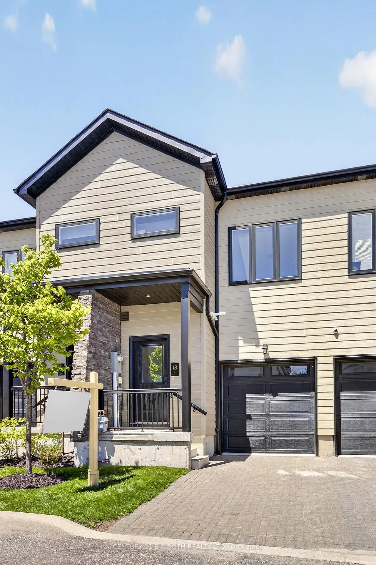 Photo 2 of 18 Stonehart Lane, Barrie, East Bayfield — HOMEH