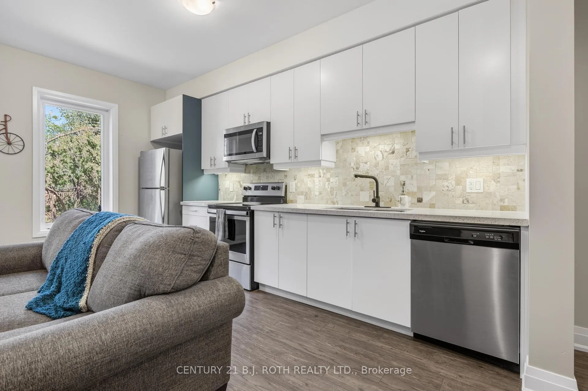 Photo 32 of 18 Stonehart Lane, Barrie, East Bayfield — HOMEH