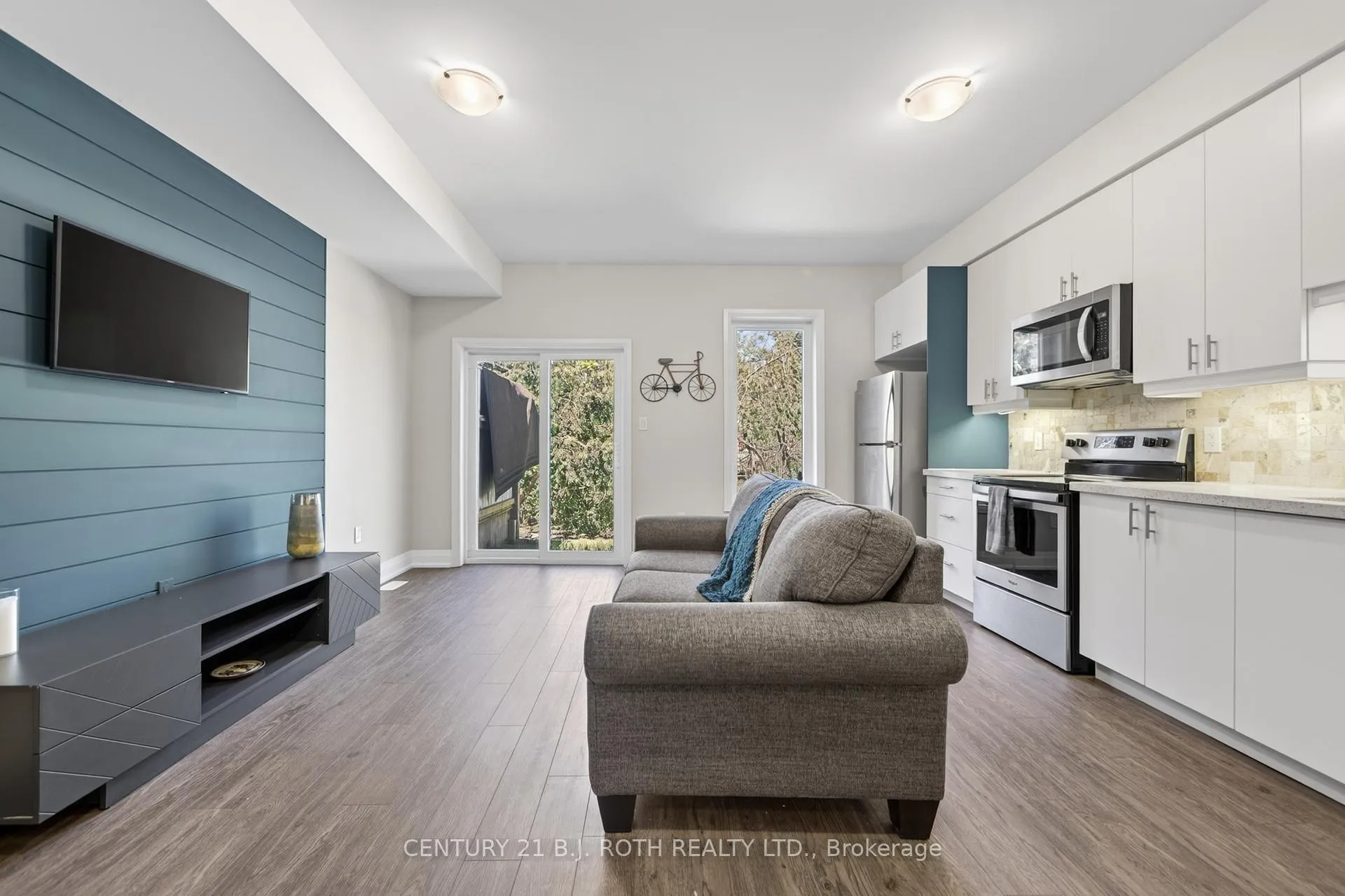 Photo 7 of 18 Stonehart Lane, Barrie, East Bayfield — HOMEH