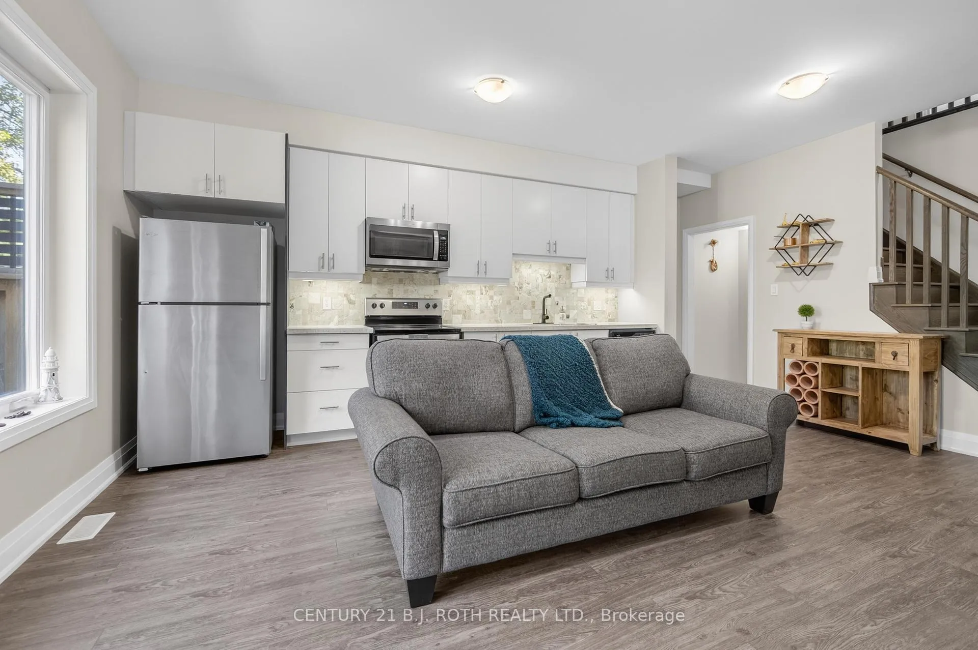 Photo 14 of 18 Stonehart Lane, Barrie, East Bayfield — HOMEH