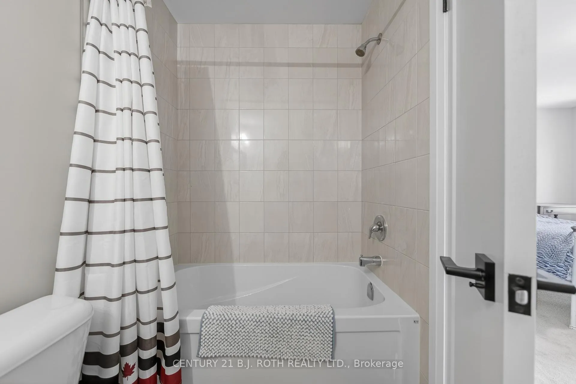 Photo 25 of 18 Stonehart Lane, Barrie, East Bayfield — HOMEH