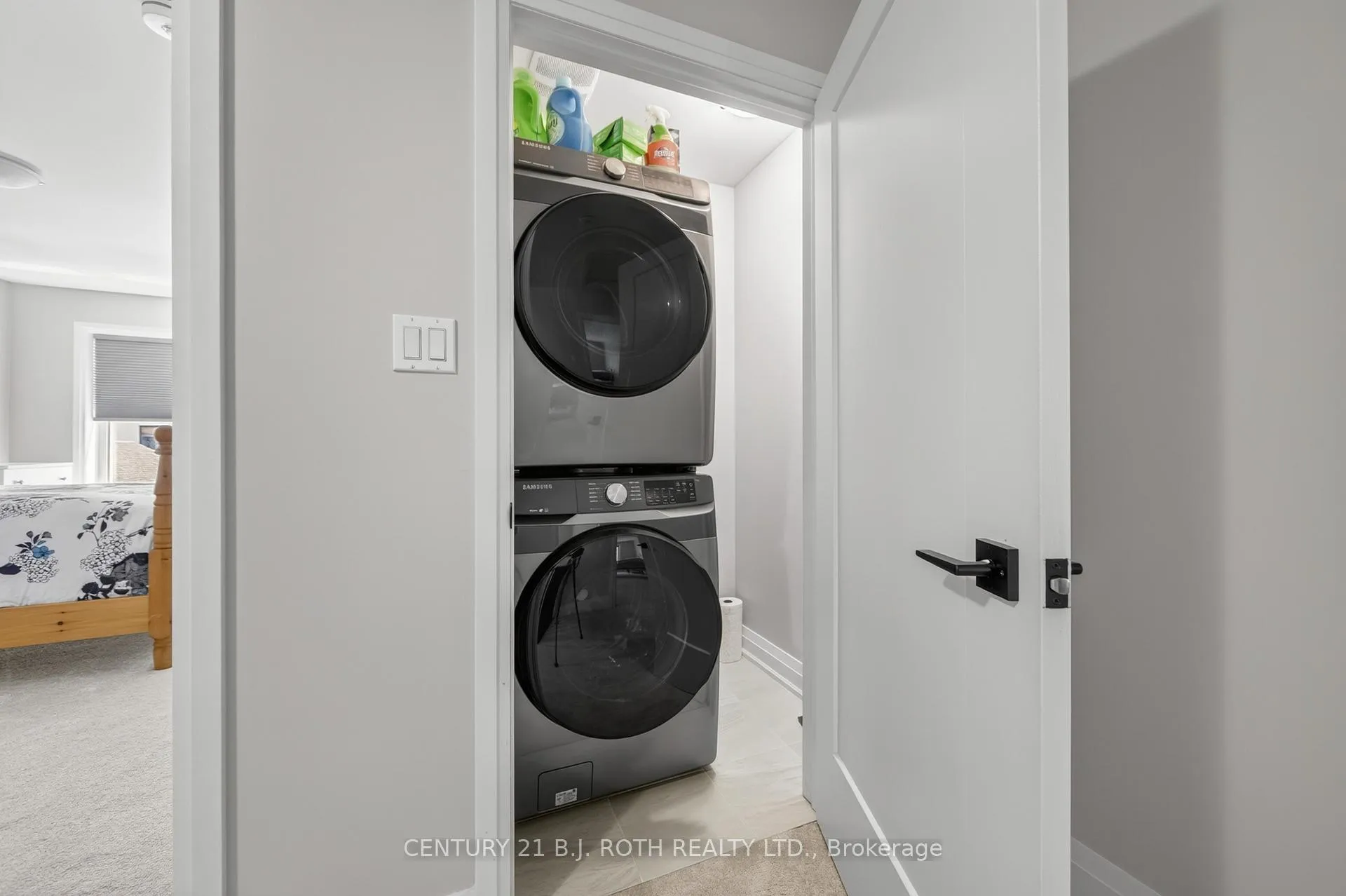 Photo 27 of 18 Stonehart Lane, Barrie, East Bayfield — HOMEH