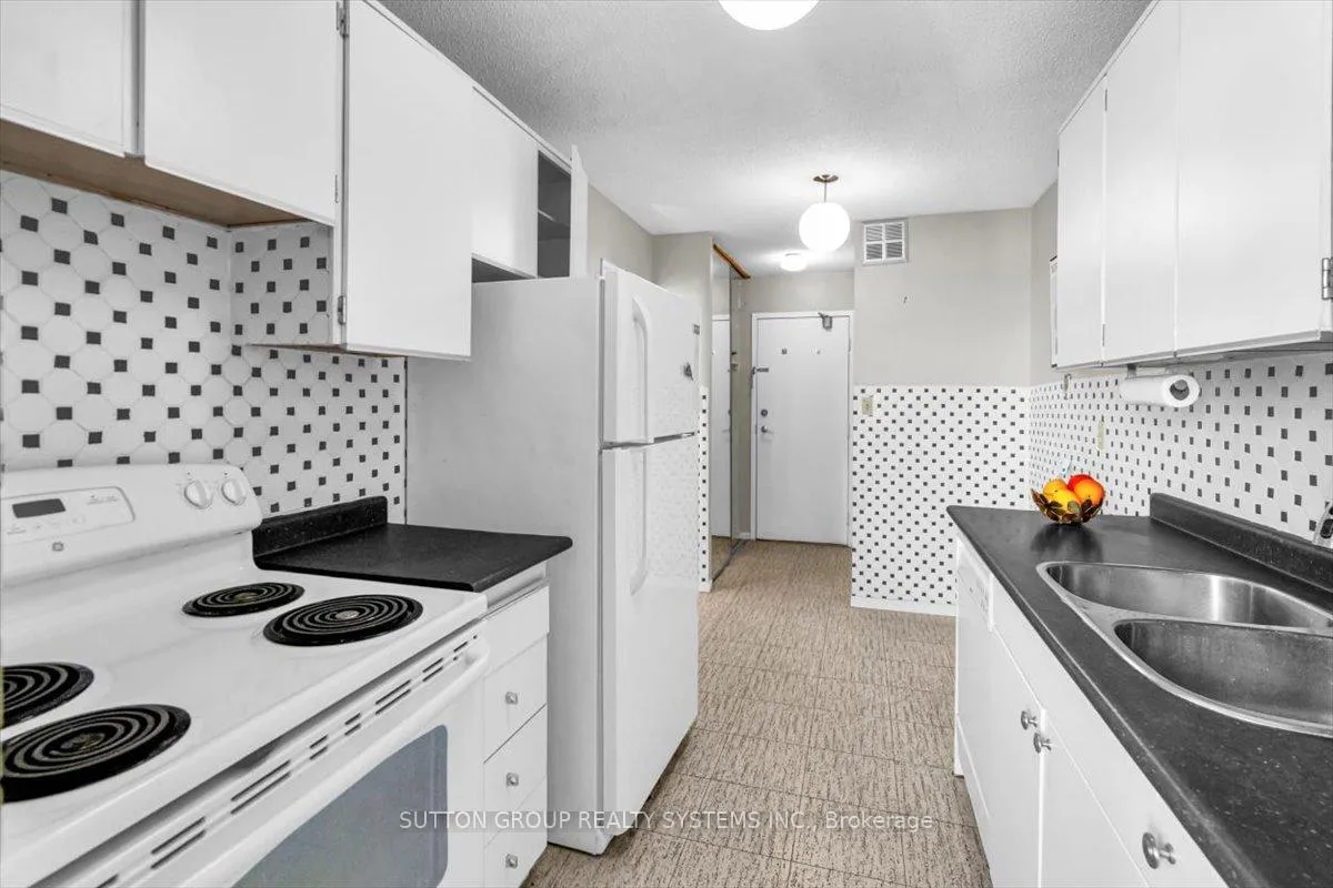 Photo 11 of Unit PH109, 90 Ling Road, Scarborough, West Hill — HOMEH