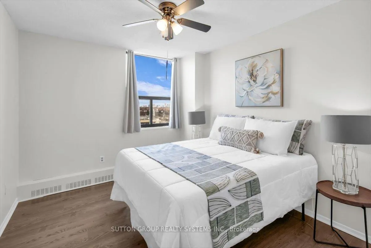 Photo 13 of Unit PH109, 90 Ling Road, Scarborough, West Hill — HOMEH
