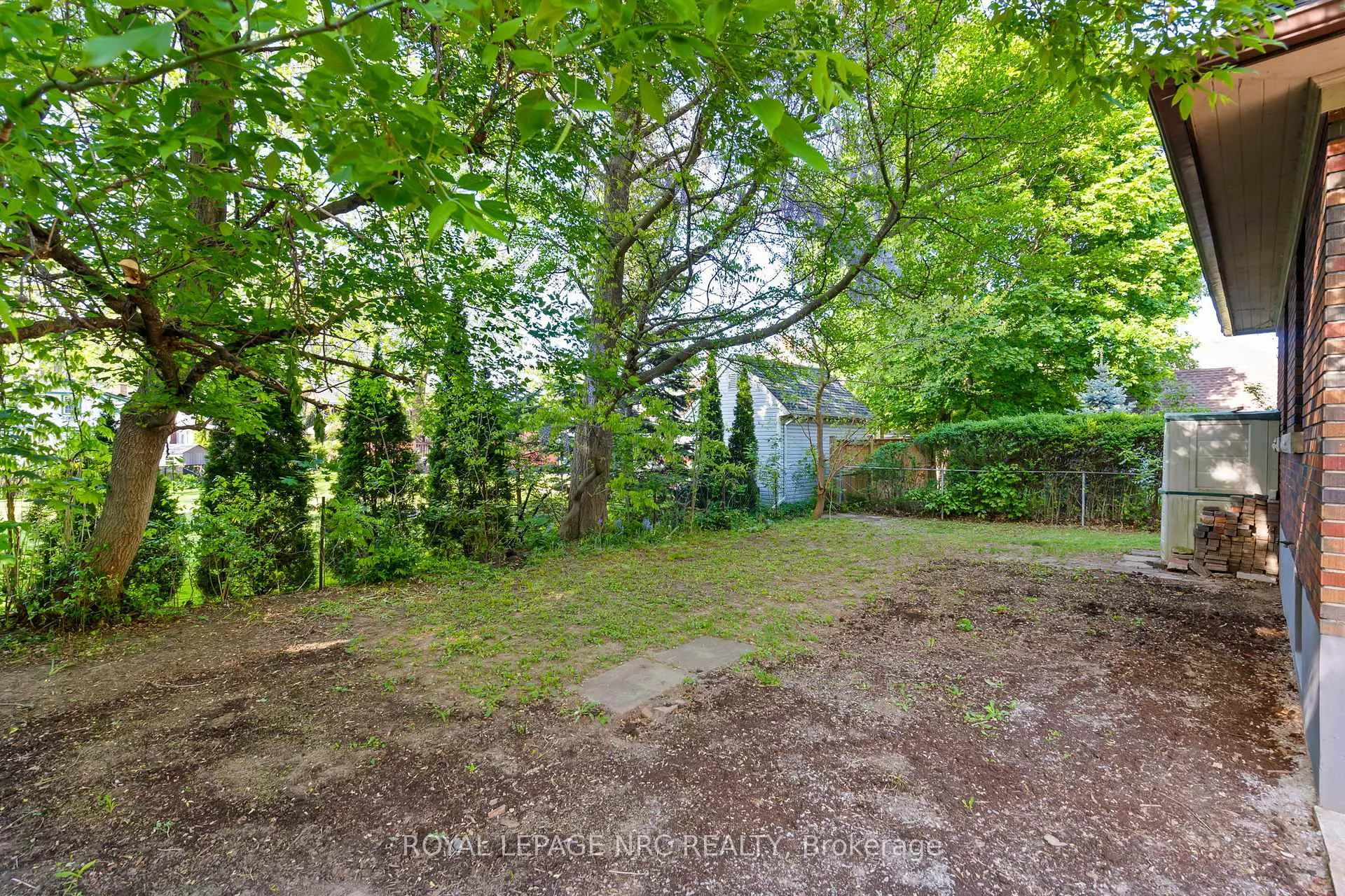 Photo 27 of 3 Gardiner Place, St. Catharines, Downtown — HOMEH